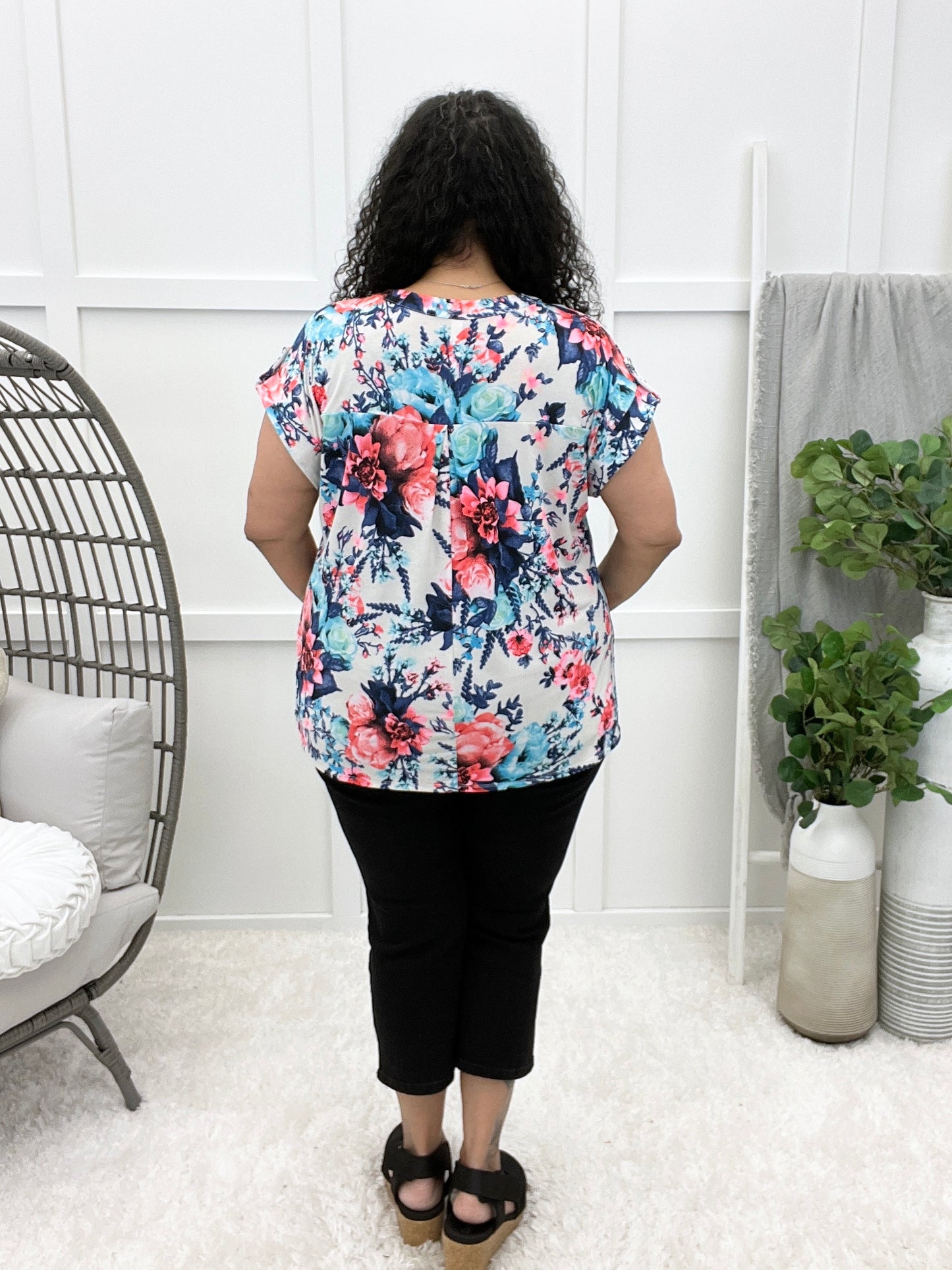 Dear Scarlett Floral Serenity Short Sleeve Lizzy Top