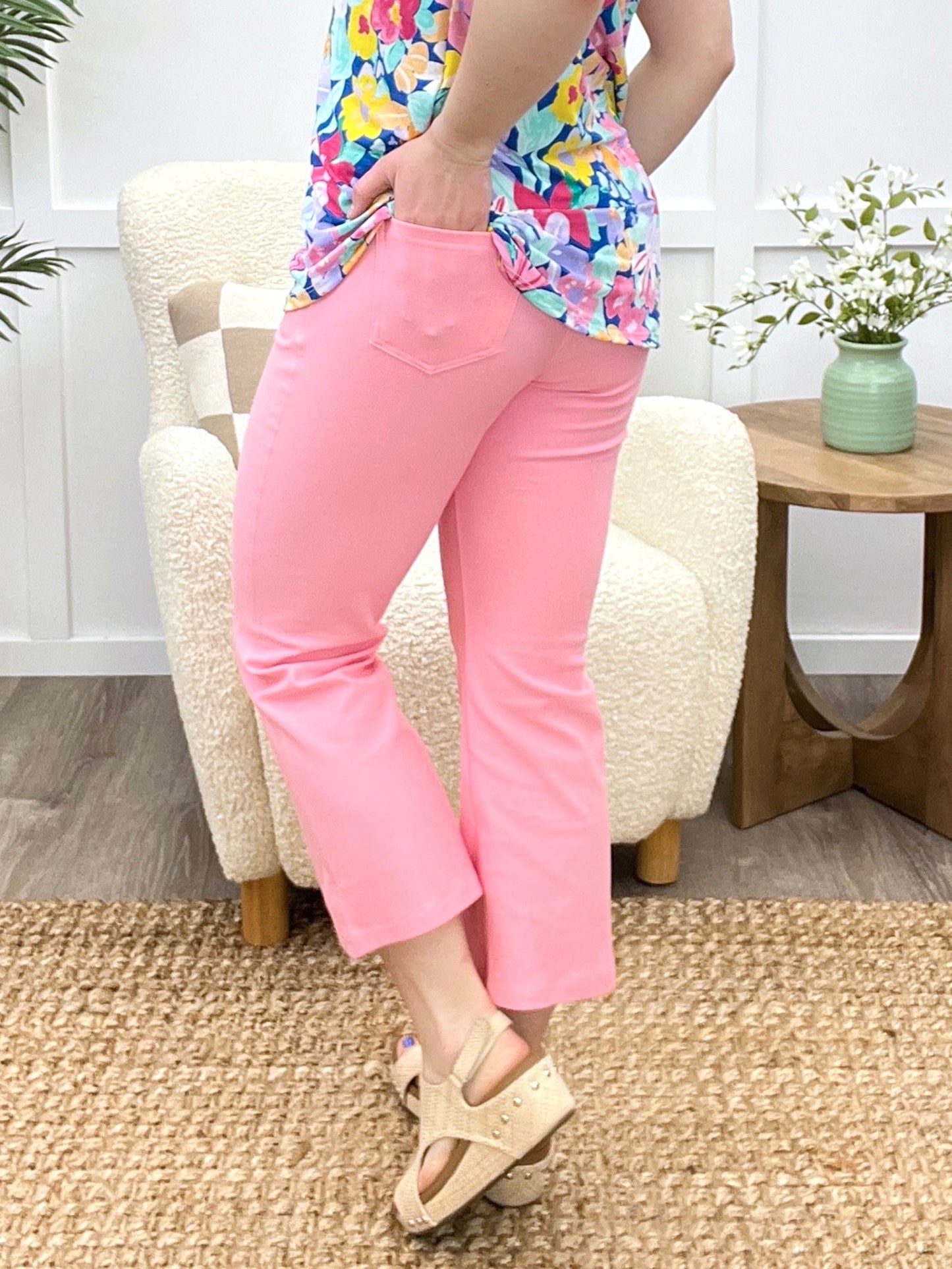 The Peyton Straight Leg Capri Jeggings - Light Pink