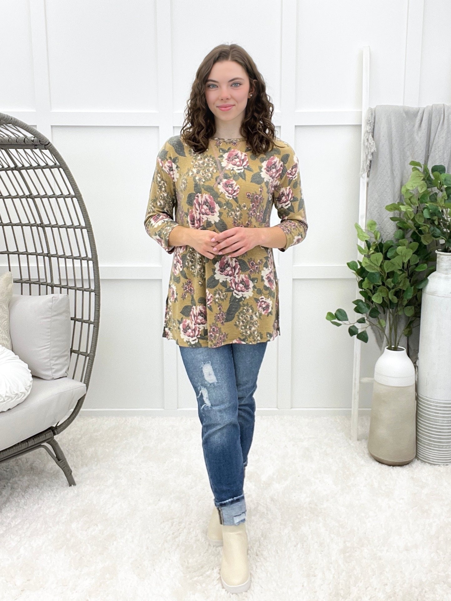 Dear Scarlett Forever Lovely Top