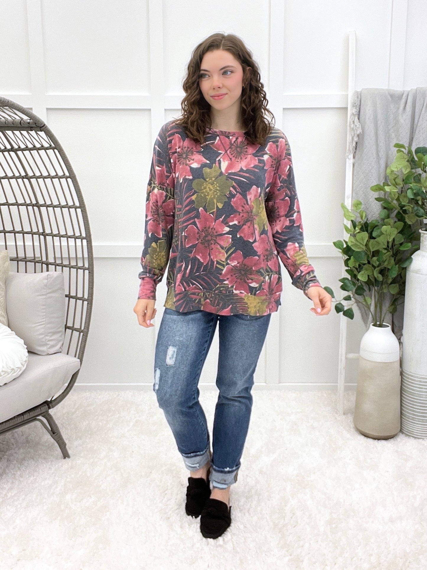 Dear Scarlett Untouchably Cool Top