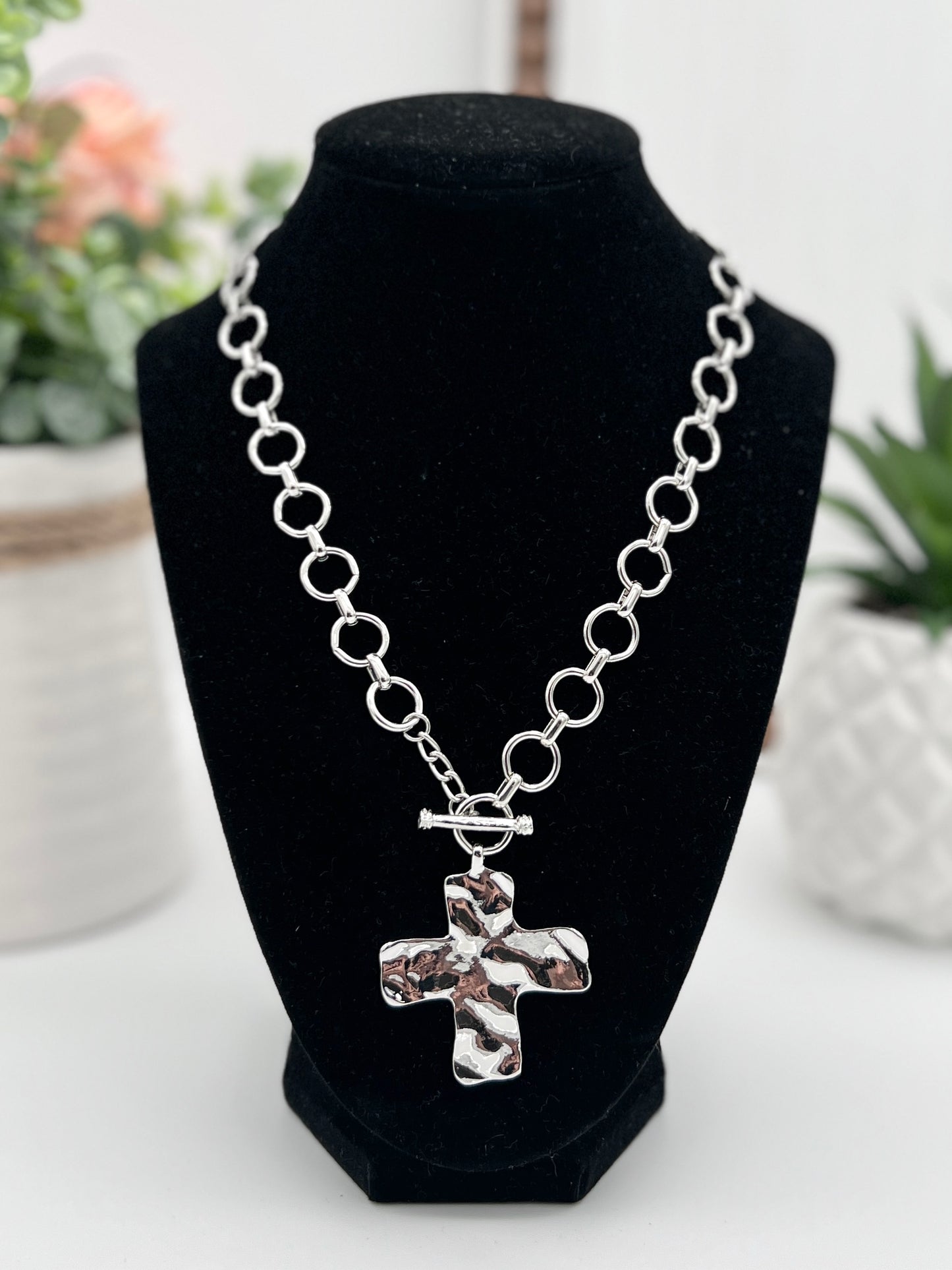 Notable Hammered Cross Front Toggle Necklace - Silver