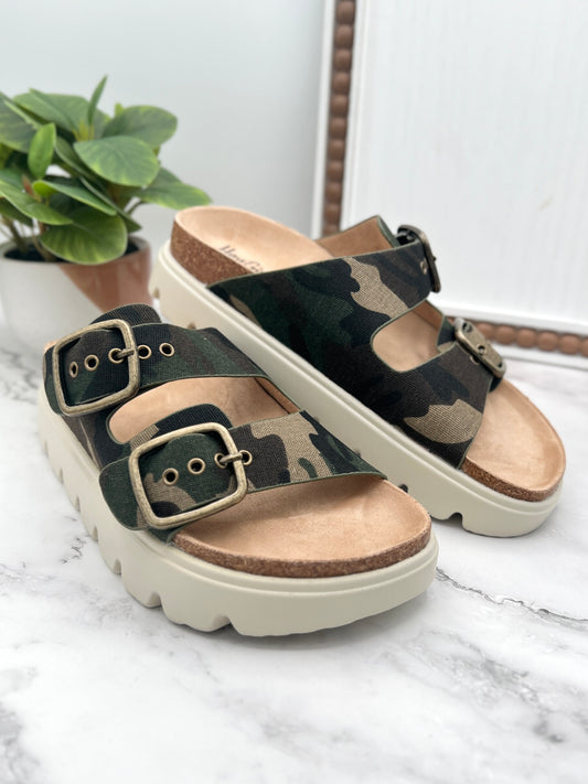 Corkys Rumor Has It Sandals - Camo