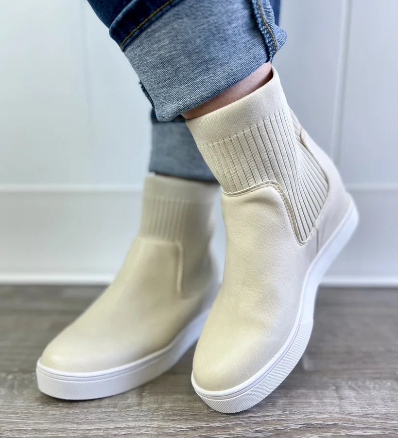 Heather, Ivory Boot