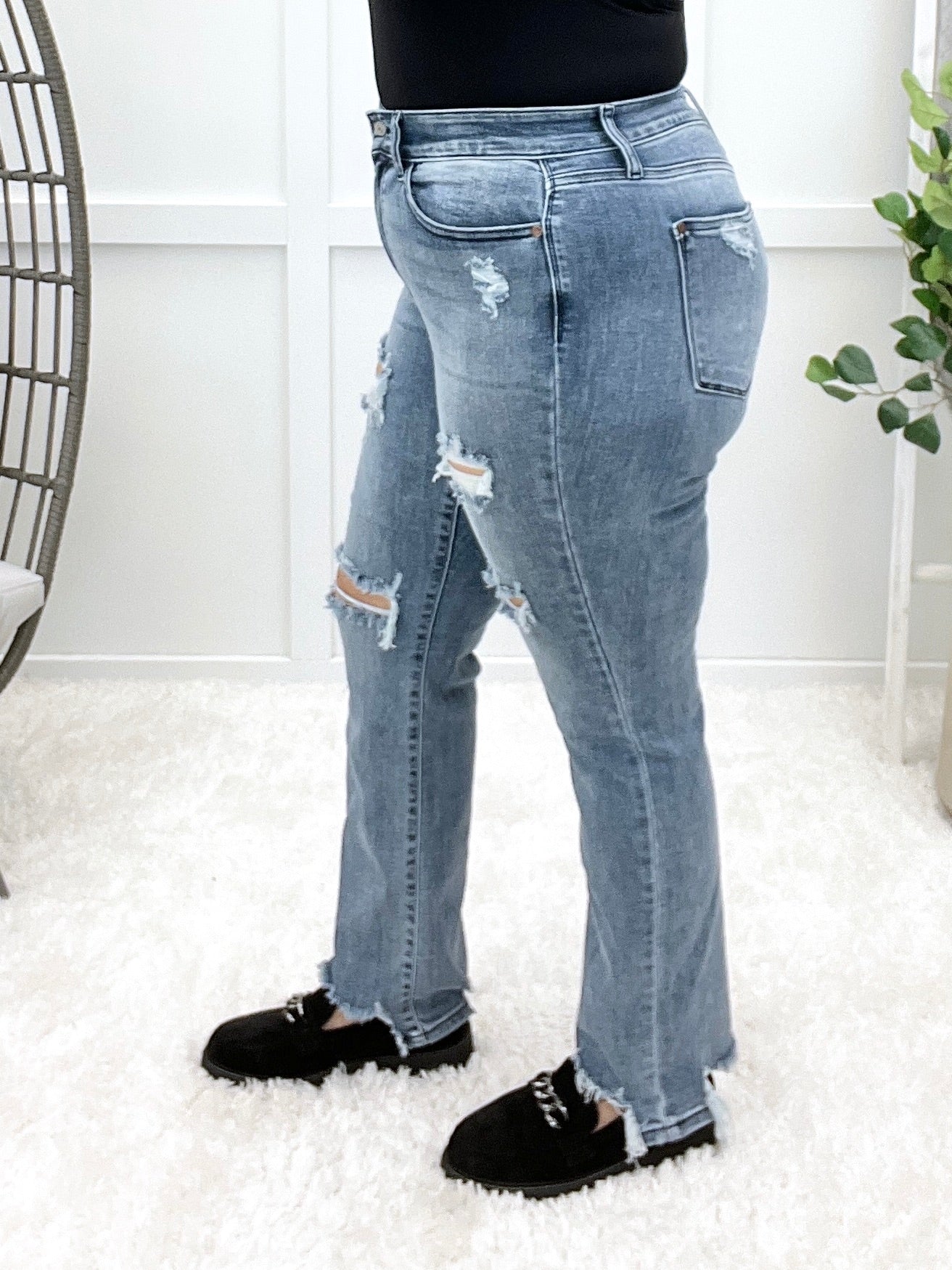 Judy Blue The Alaina Straight Leg Jeans