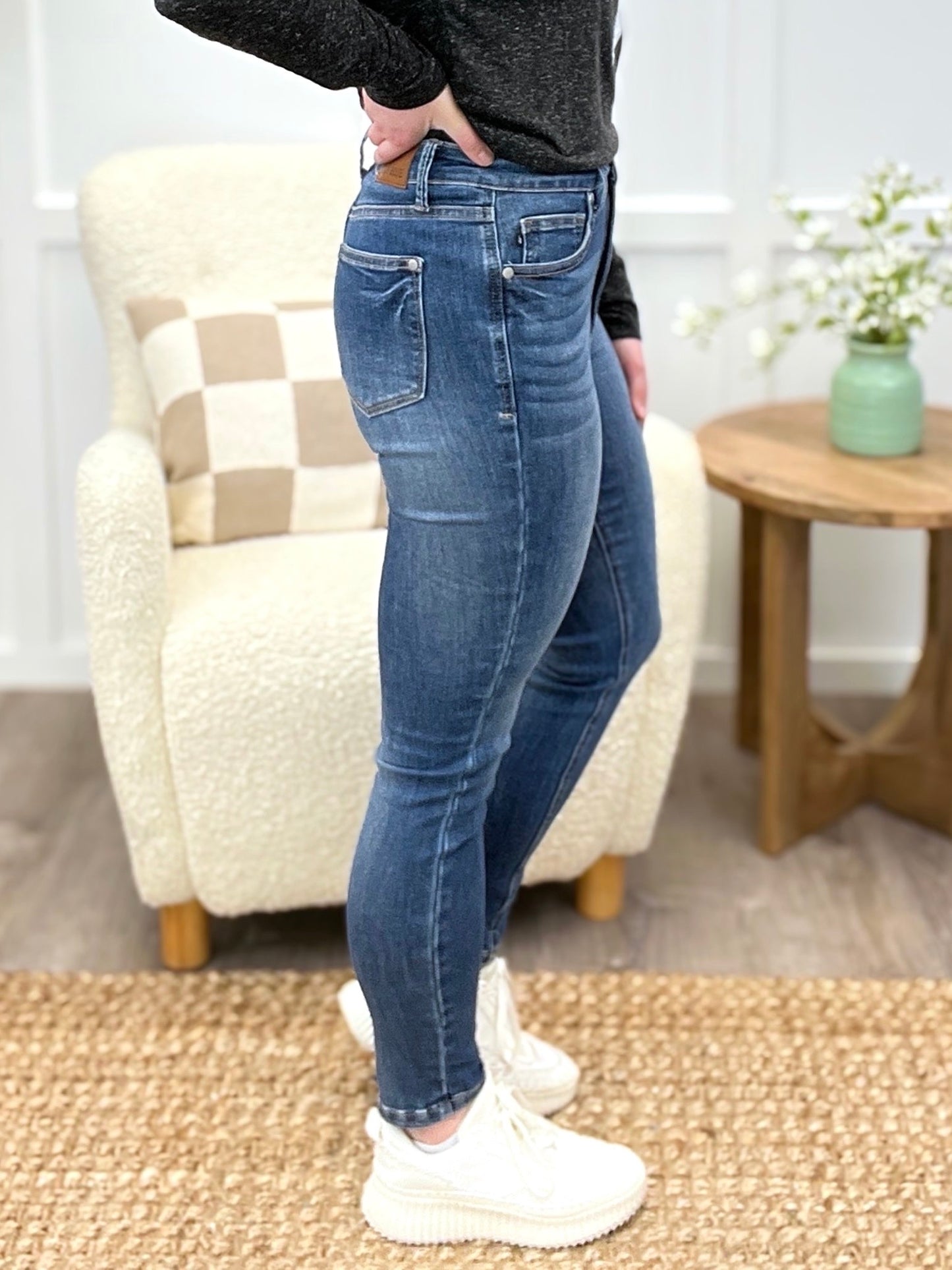 Judy Blue Slim To None Tummy Control Classic Skinny Jeans