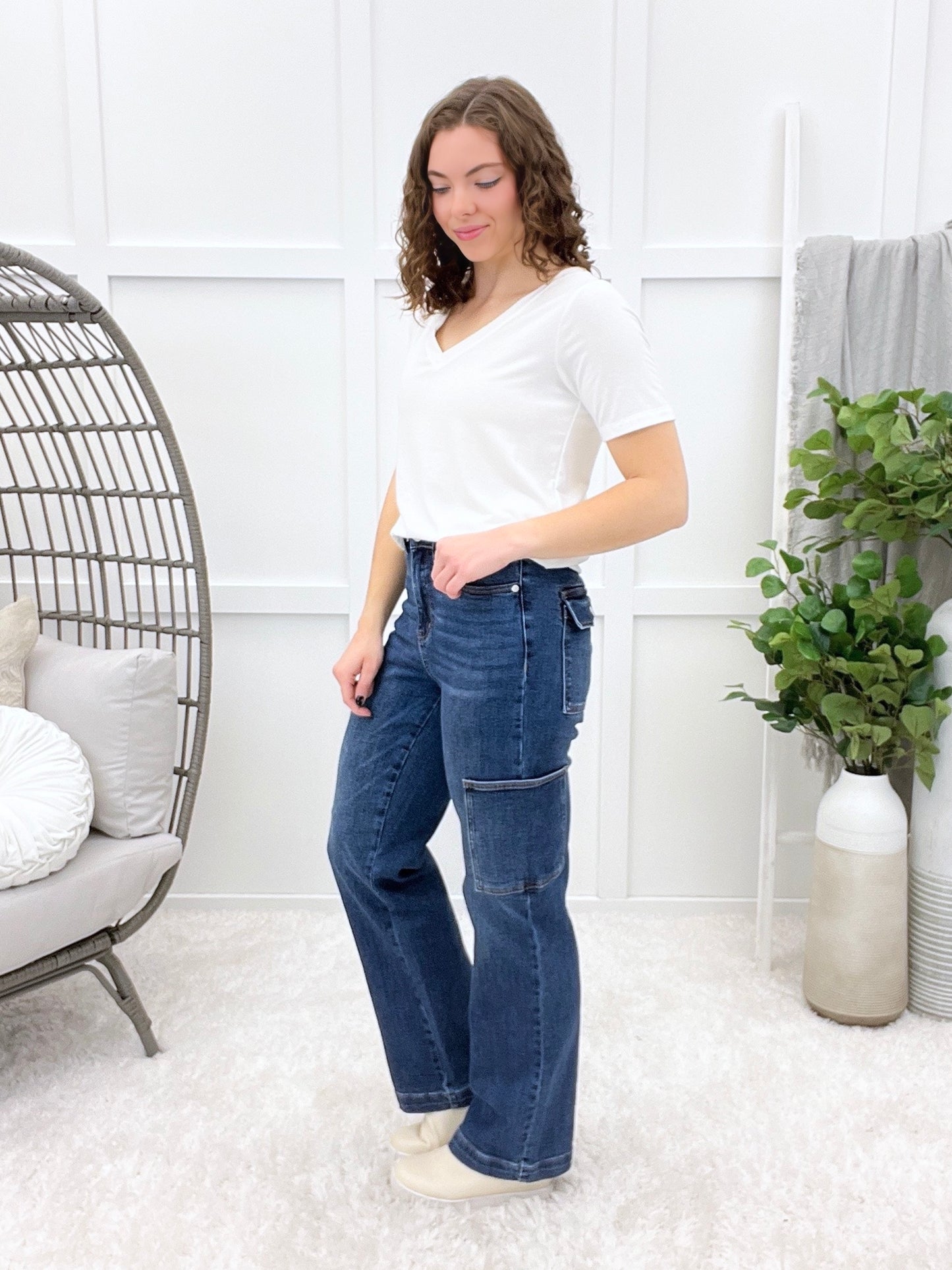 Judy Blue The Claire Wide Leg Cargo Jeans