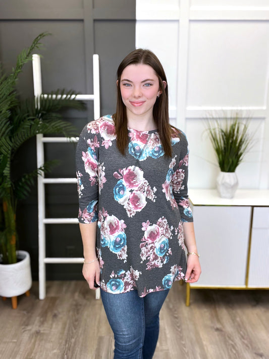 Dear Scarlett Women's Charcoal Colored Multi Floral 3/4 Sleeve Tunic Top