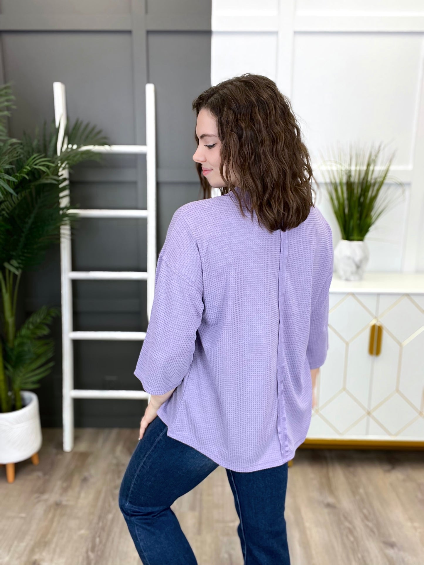 Women's Lilac V-Neck Button Up Knit Top