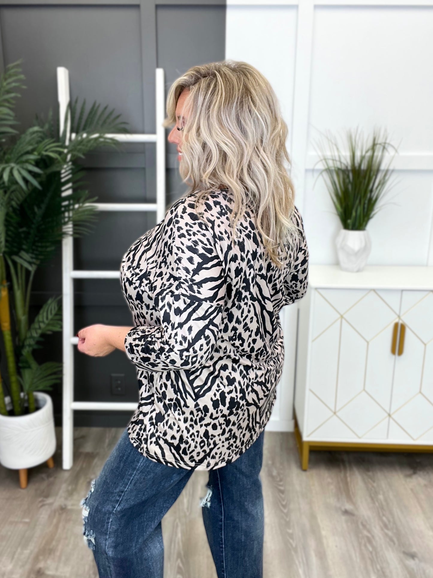 Dear Scarlett Women's Tan and Black Multi Animal Print Top