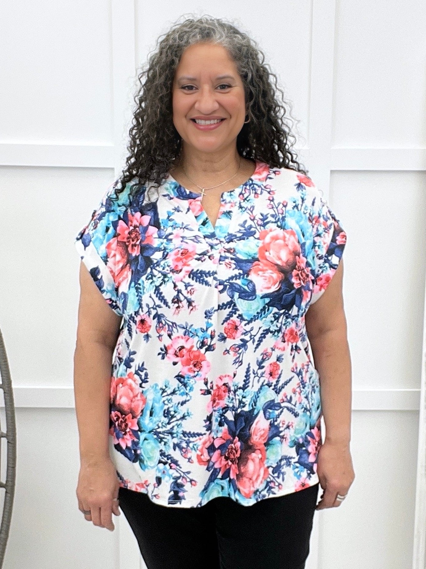 Dear Scarlett Floral Serenity Short Sleeve Lizzy Top