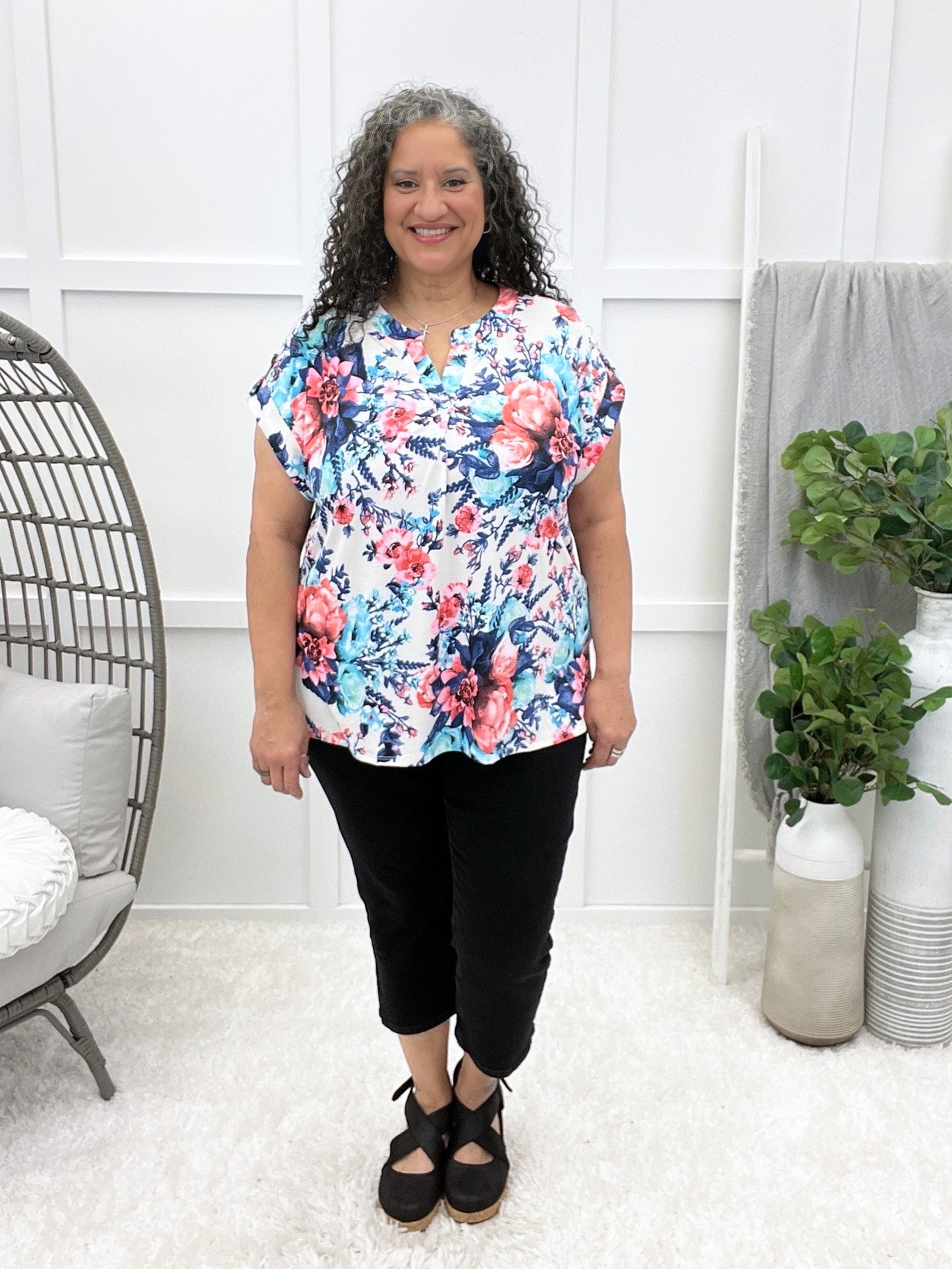 Dear Scarlett Floral Serenity Short Sleeve Lizzy Top