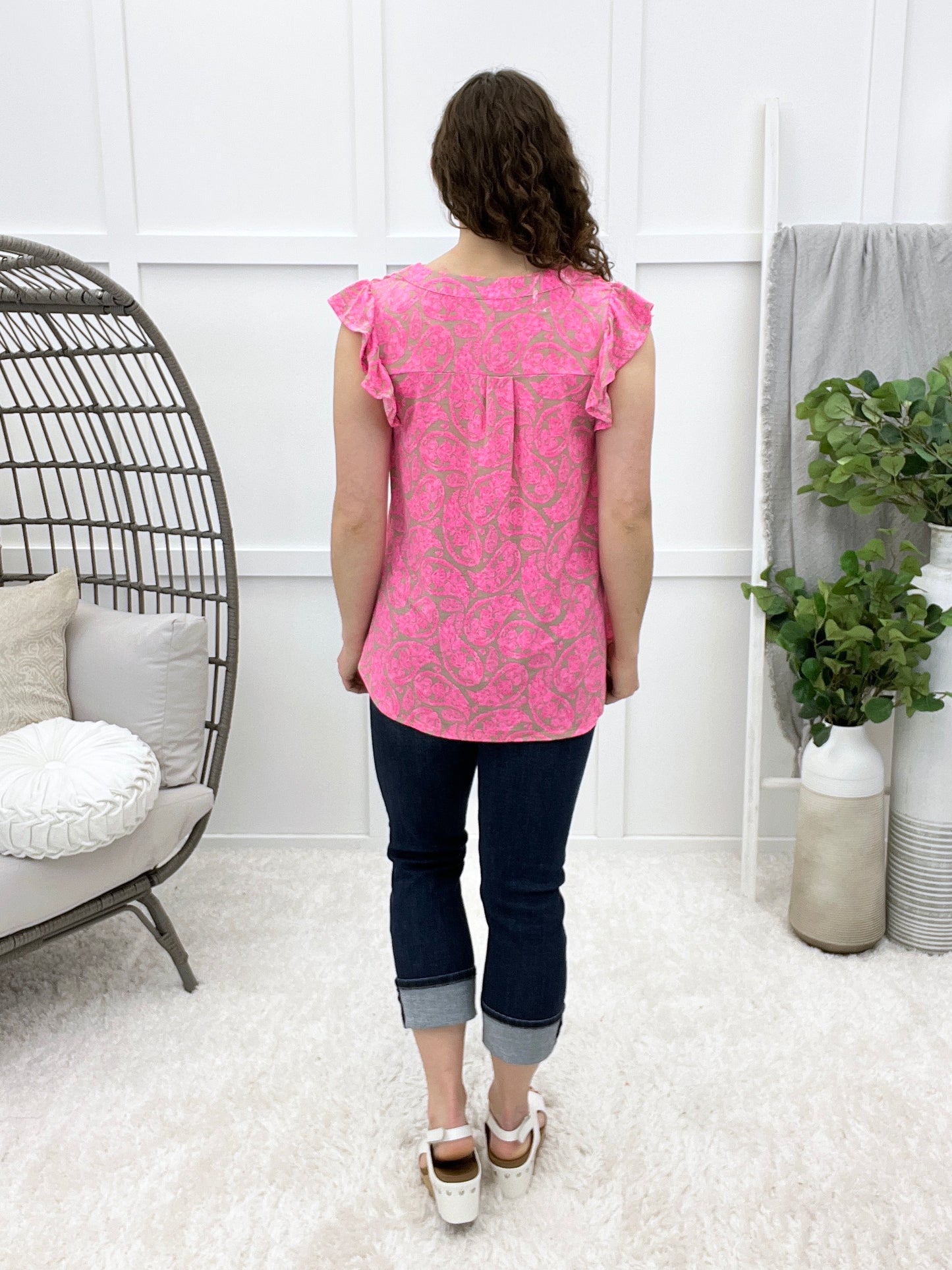 Dear Scarlett Women's Beige & Pink Damask Print  Flutter Sleeve Lizzy Top