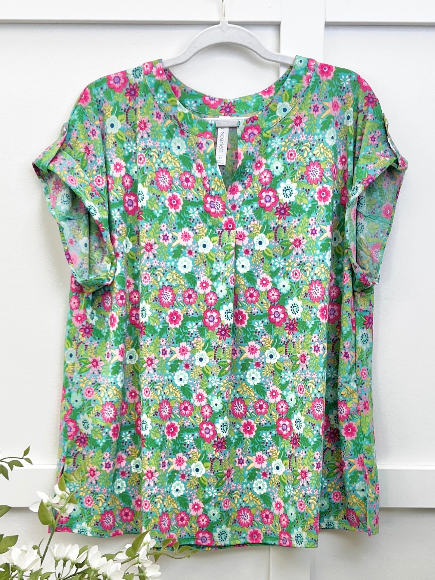 Dear Scarlett Women's Vibrant Green Floral Print Short Sleeve Lizzy Top