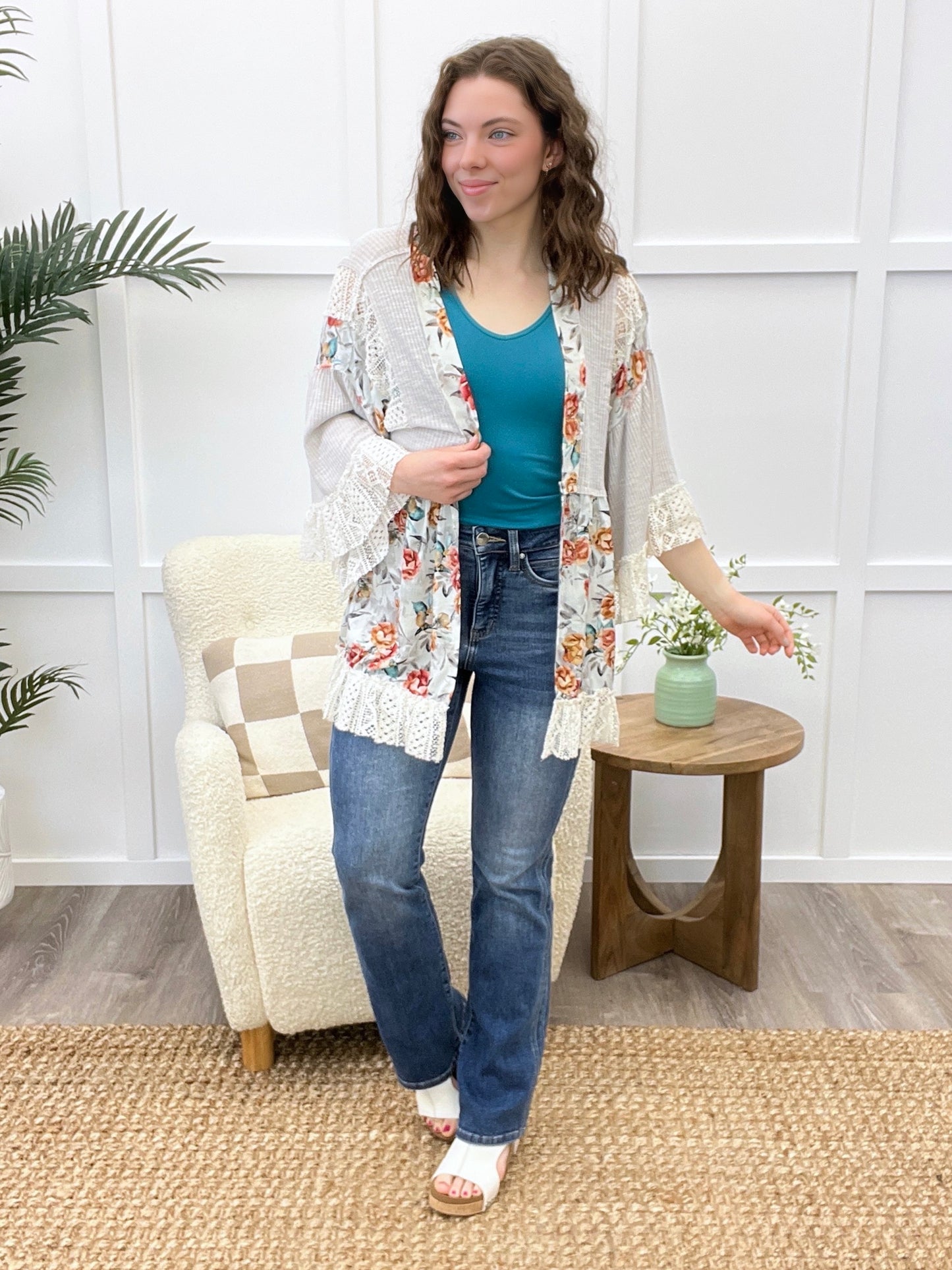 Wildflower Serenade Kimono - Light Grey