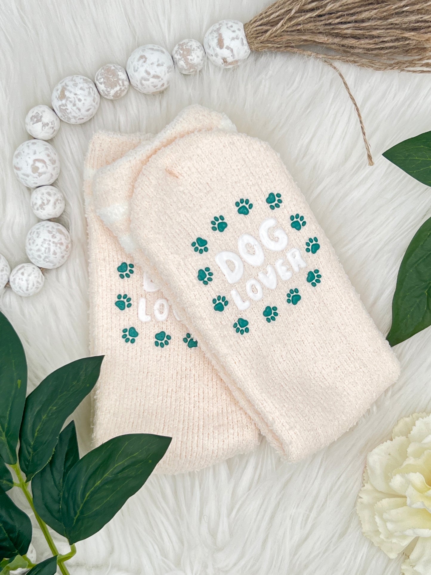 Dog Lover Fuzzy Socks – Cream