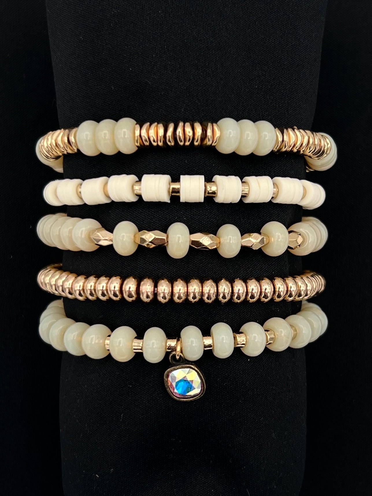Golden Kiss Bracelet Set - Cream