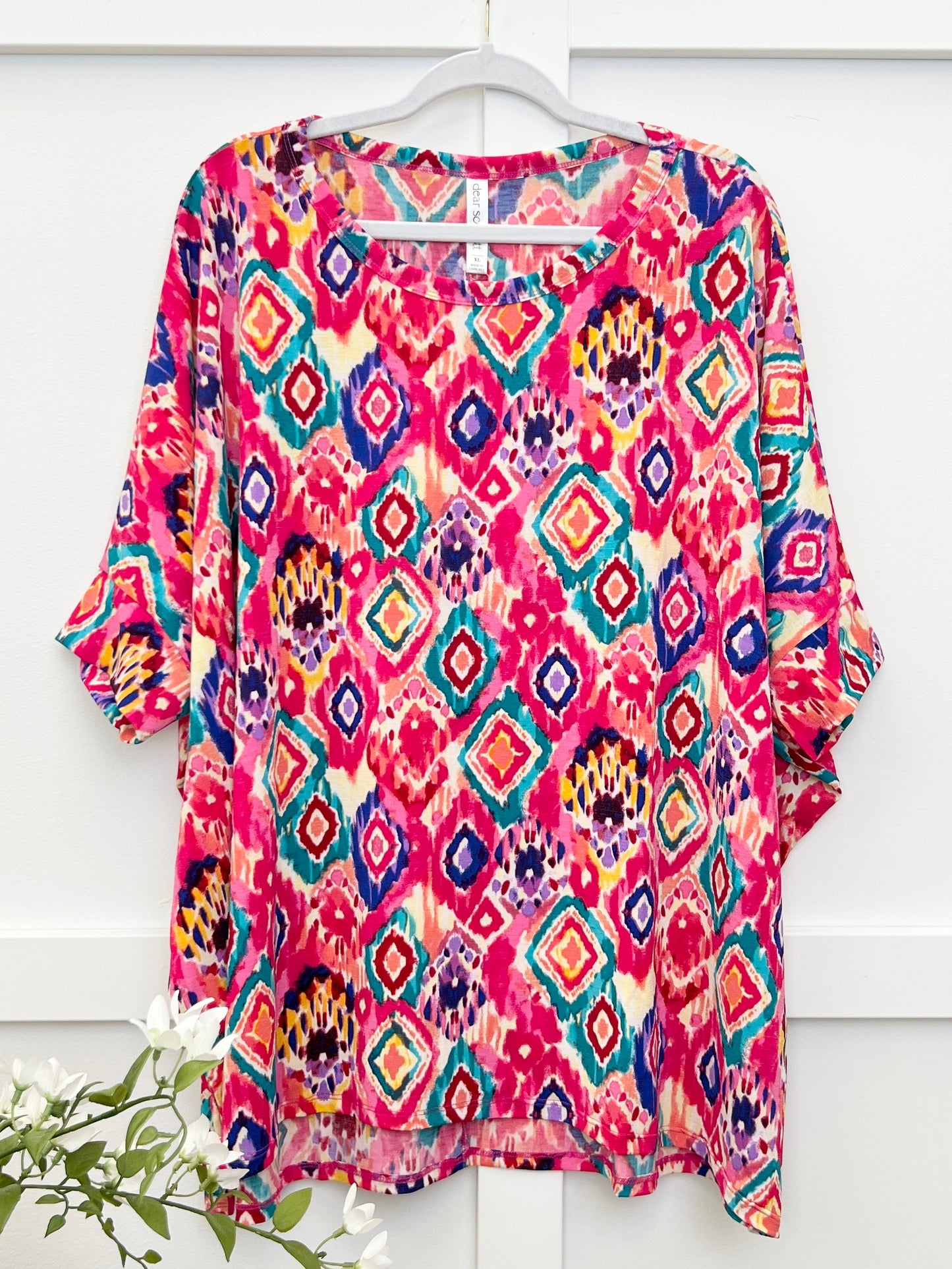 Dear Scarlett Multicolor Geometric Print Essential Top