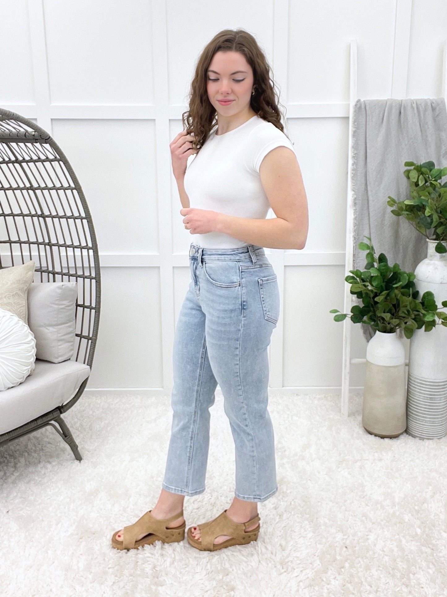 Mary High Rise Crop Straight Light Wash Jeans