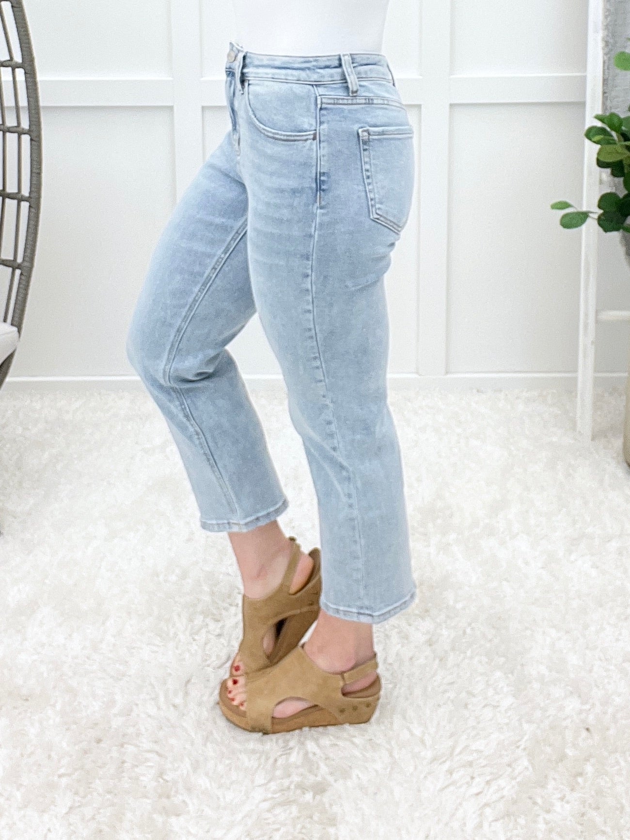 Mary High Rise Crop Straight Light Wash Jeans