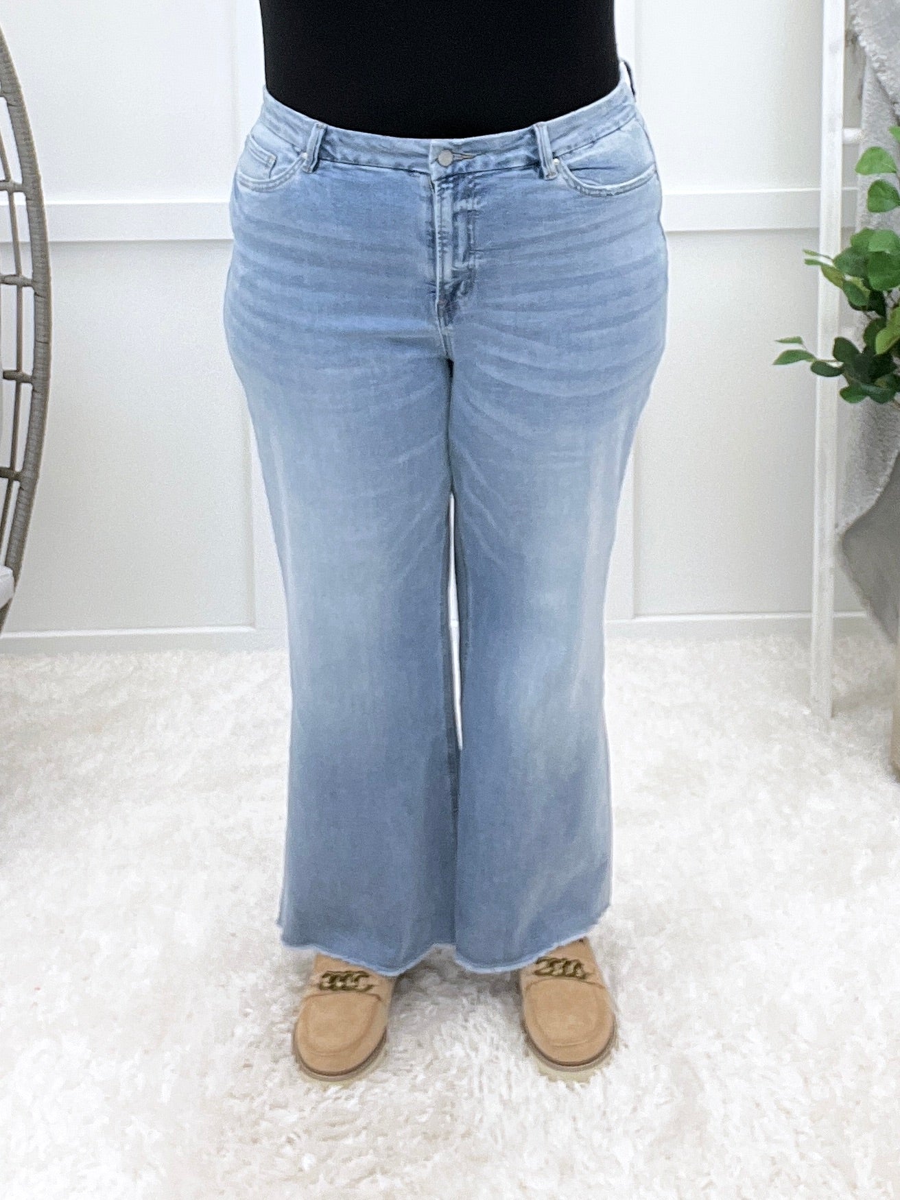 The Selina Super High-Rise Wide Leg Jeans