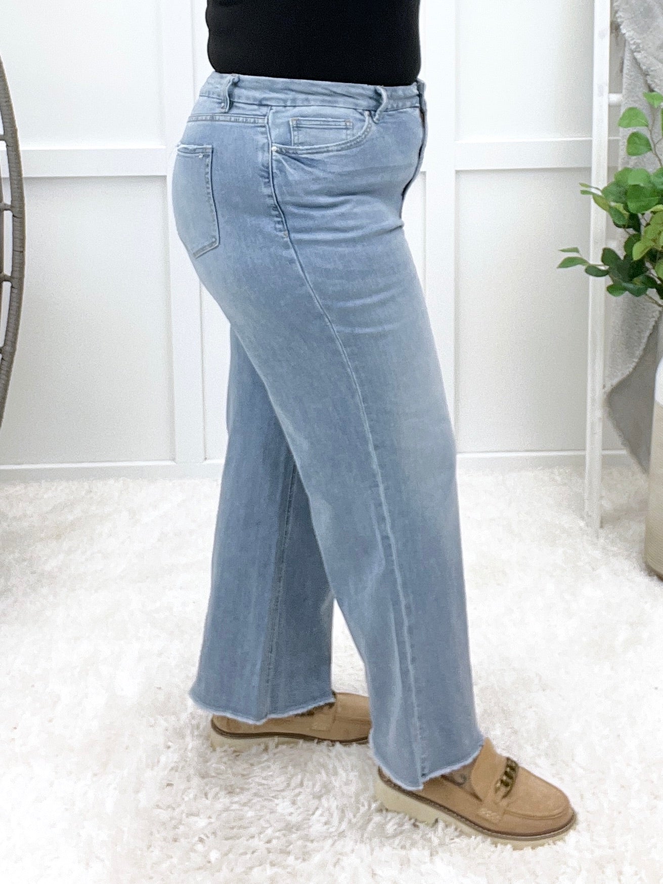 The Selina Super High-Rise Wide Leg Jeans