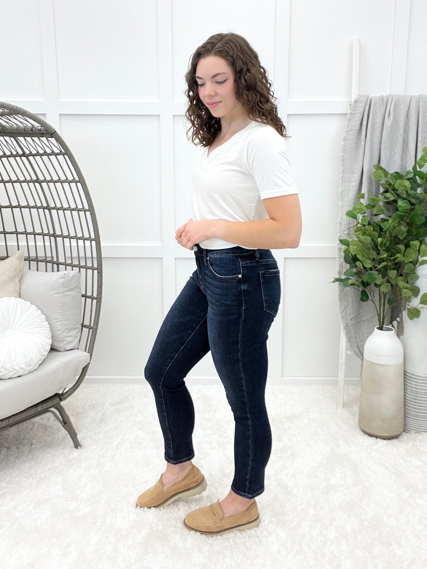 Calista Mid Rise Cigarette Ankle Jeans