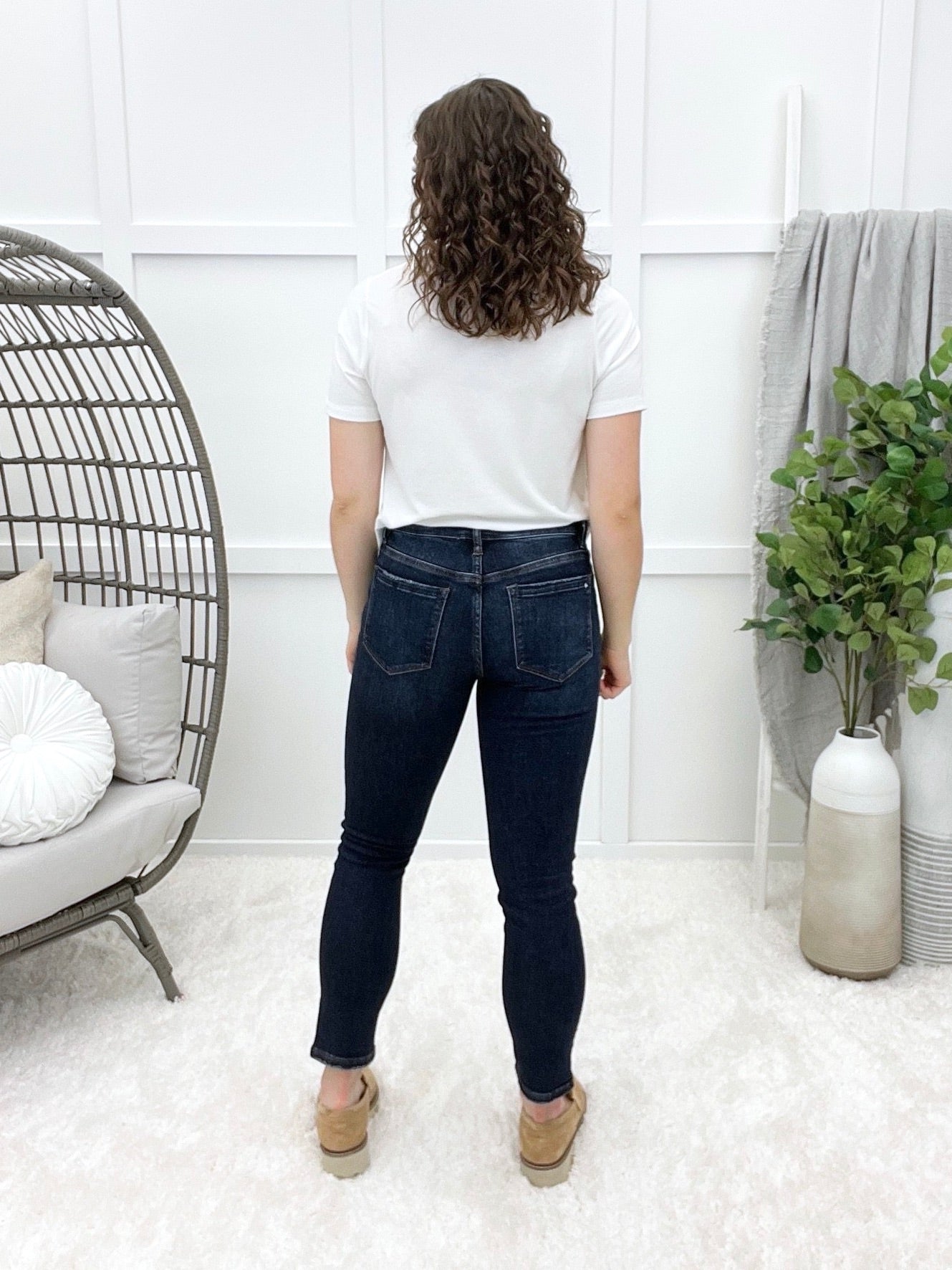 Calista Mid Rise Cigarette Ankle Jeans