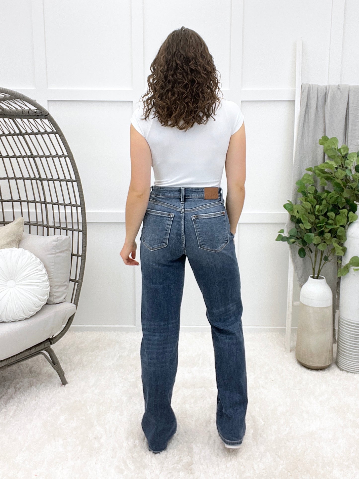 Judy Blue Kate Tummy Control V-Front Straight Leg Jeans