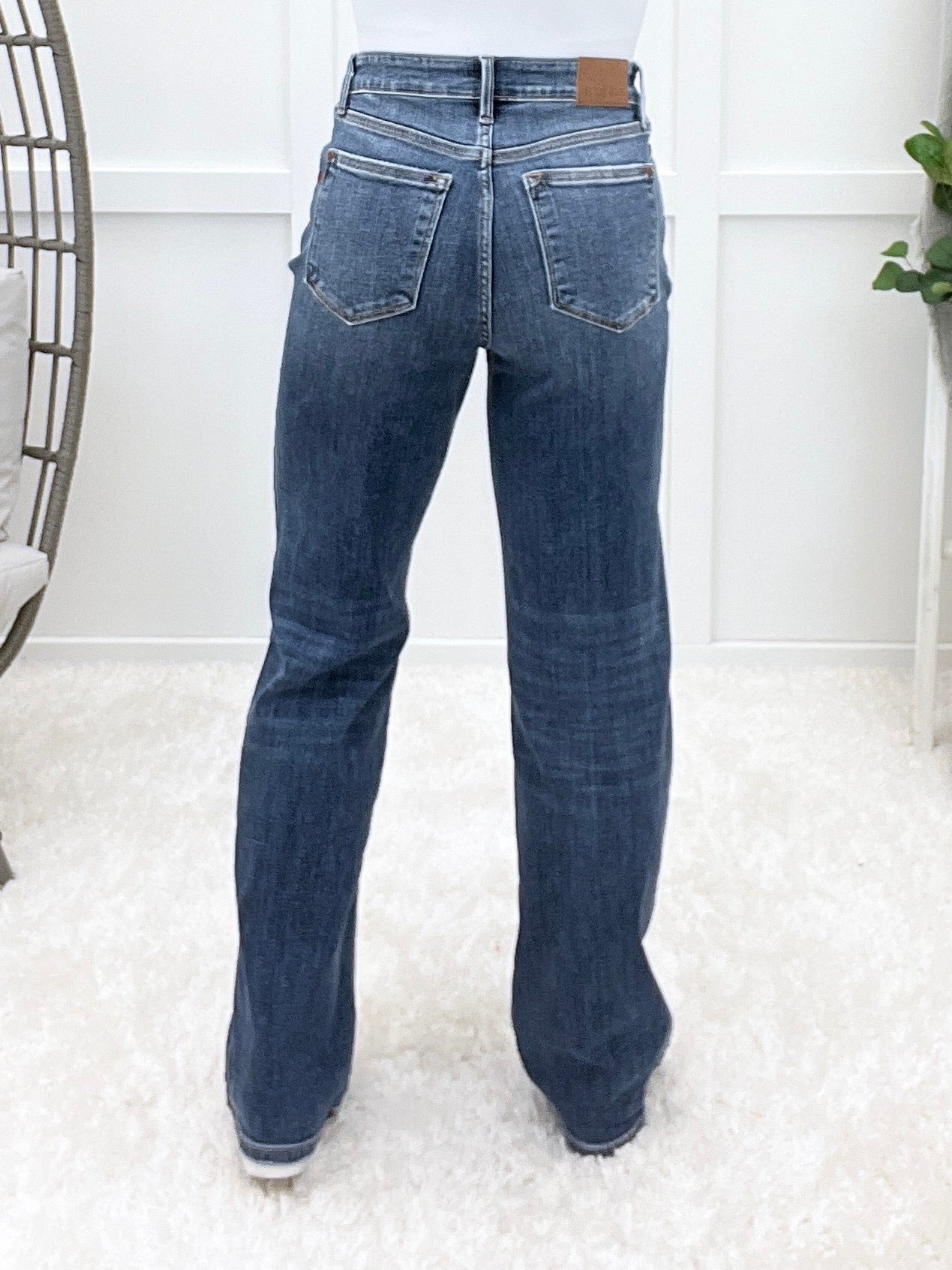 Judy Blue Kate Tummy Control V-Front Straight Leg Jeans