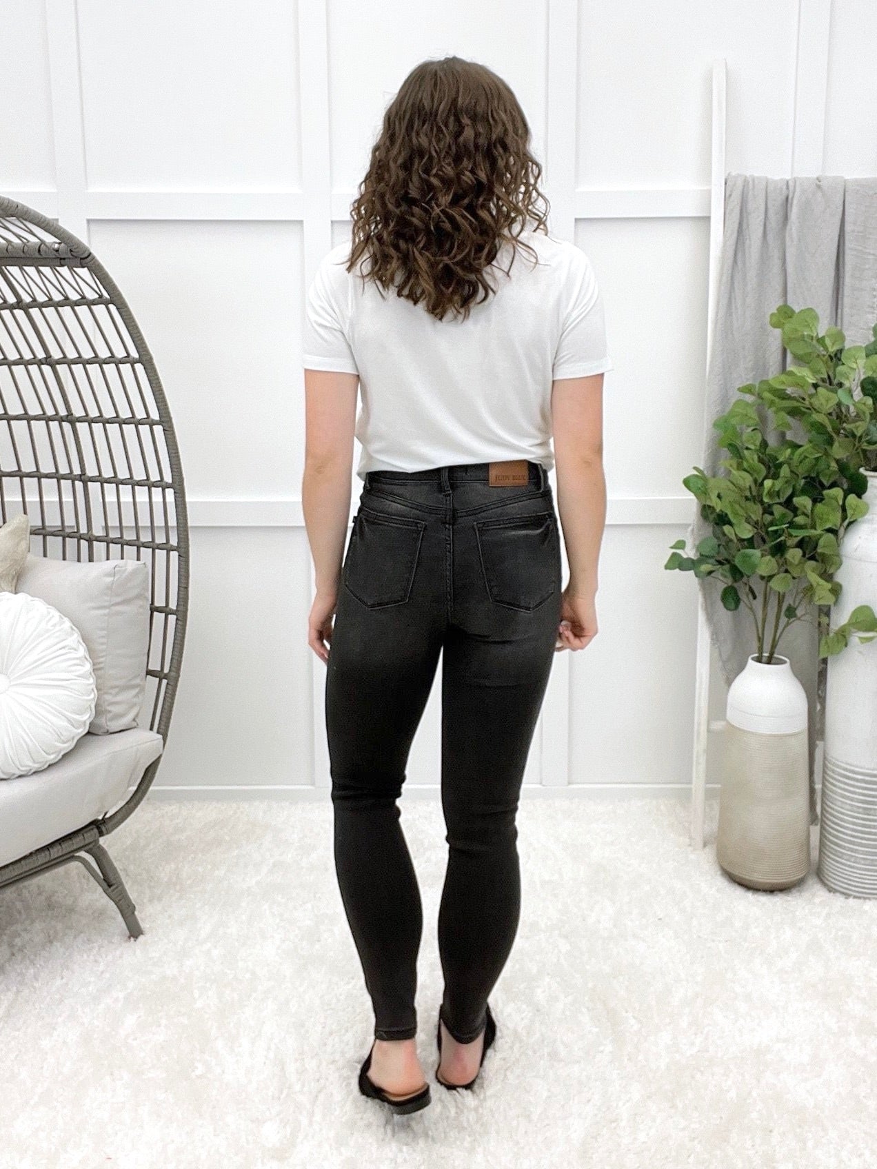 Judy Blue Darcy Tummy Control Black Skinny Jeans