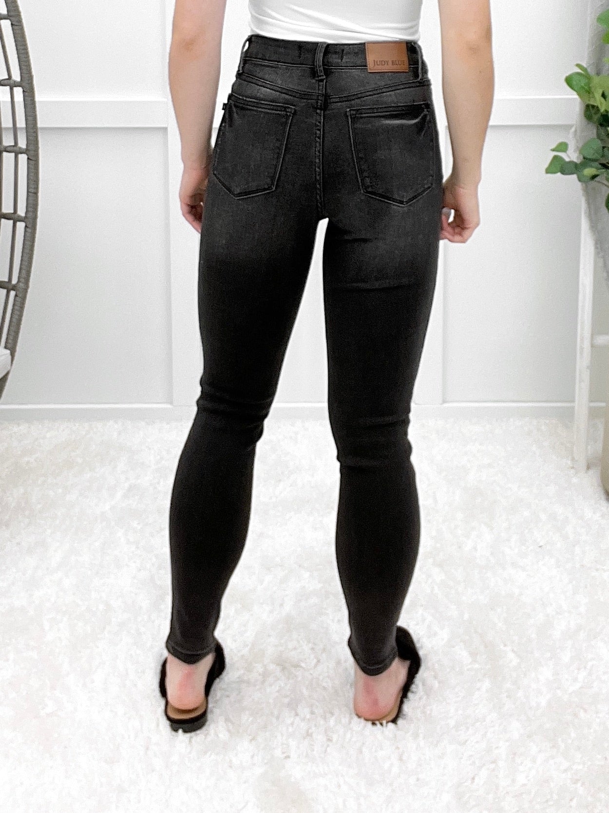 Judy Blue Darcy Tummy Control Black Skinny Jeans