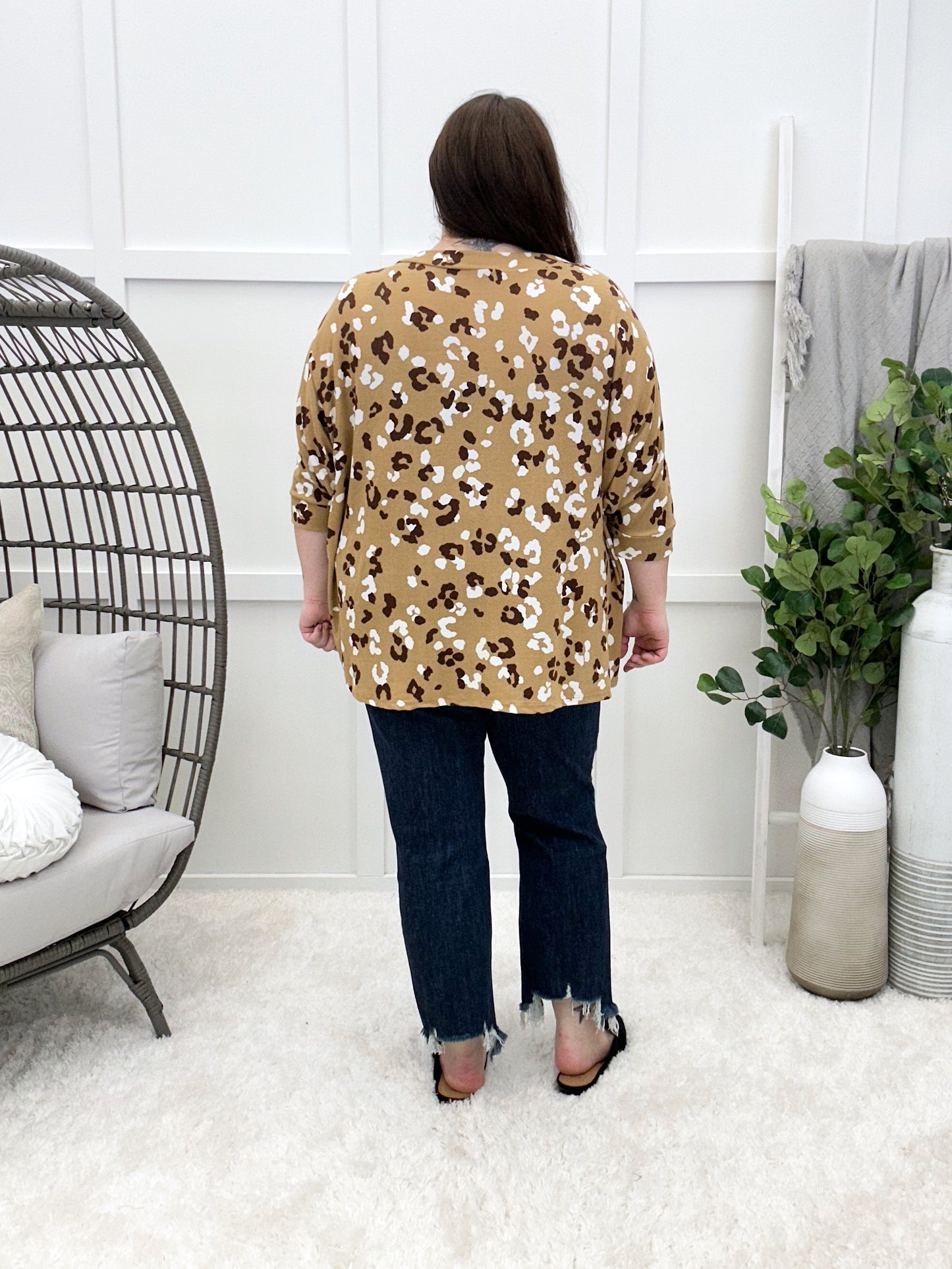 Dear Scarlett Fever Pitch Top