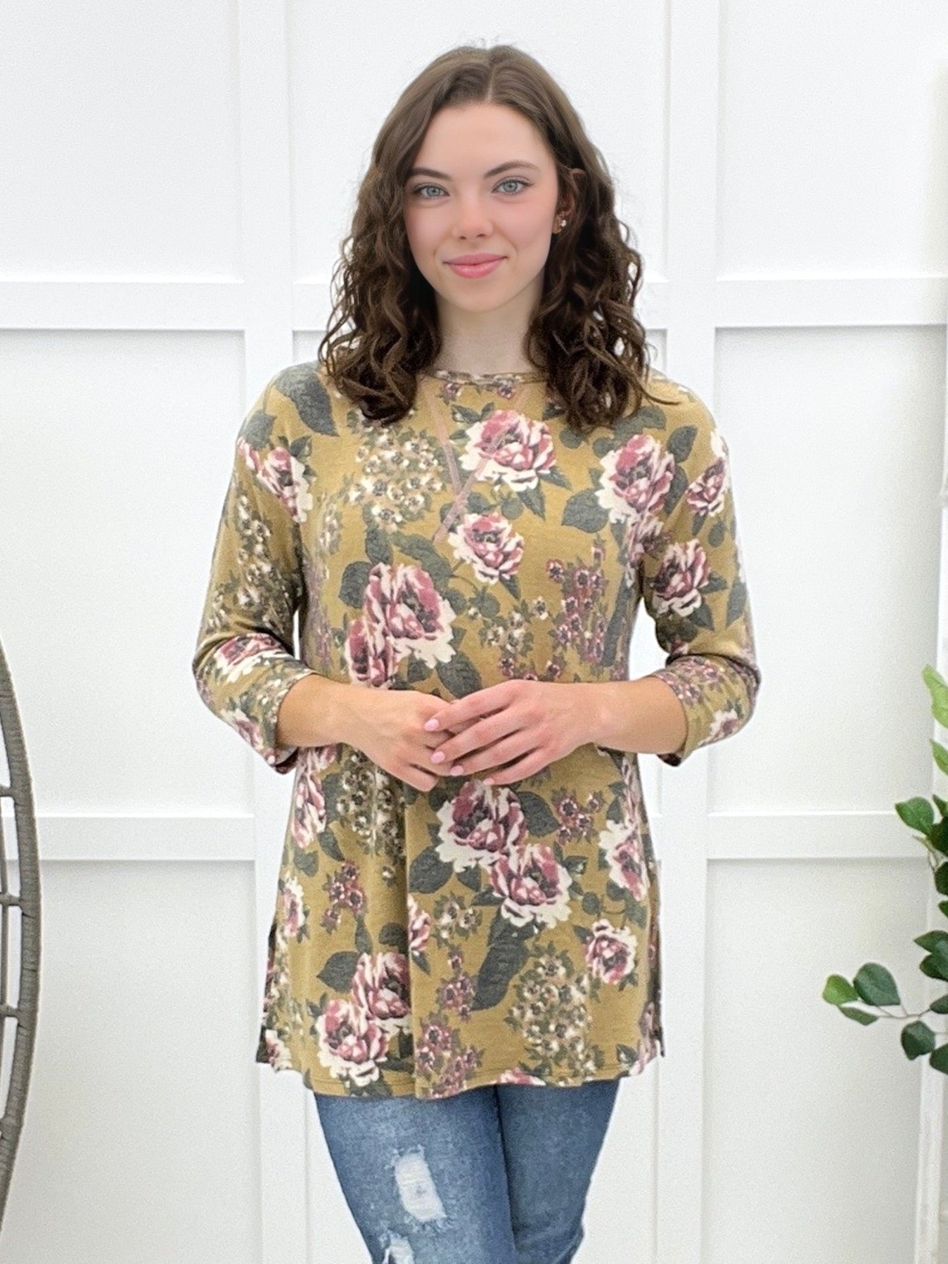 Dear Scarlett Forever Lovely Top