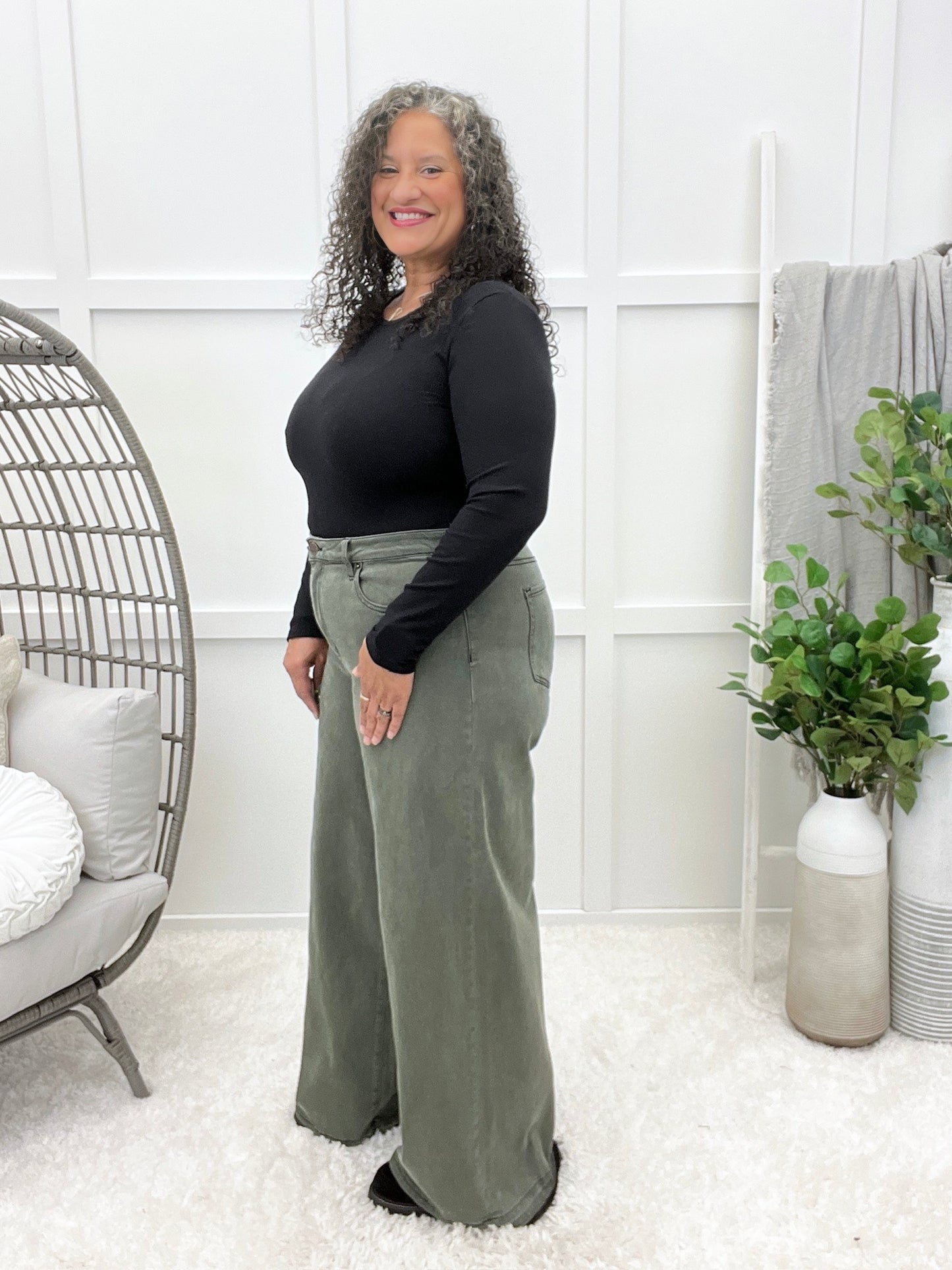 Aleah High Rise Wide Leg With Vintage Wash Jeans