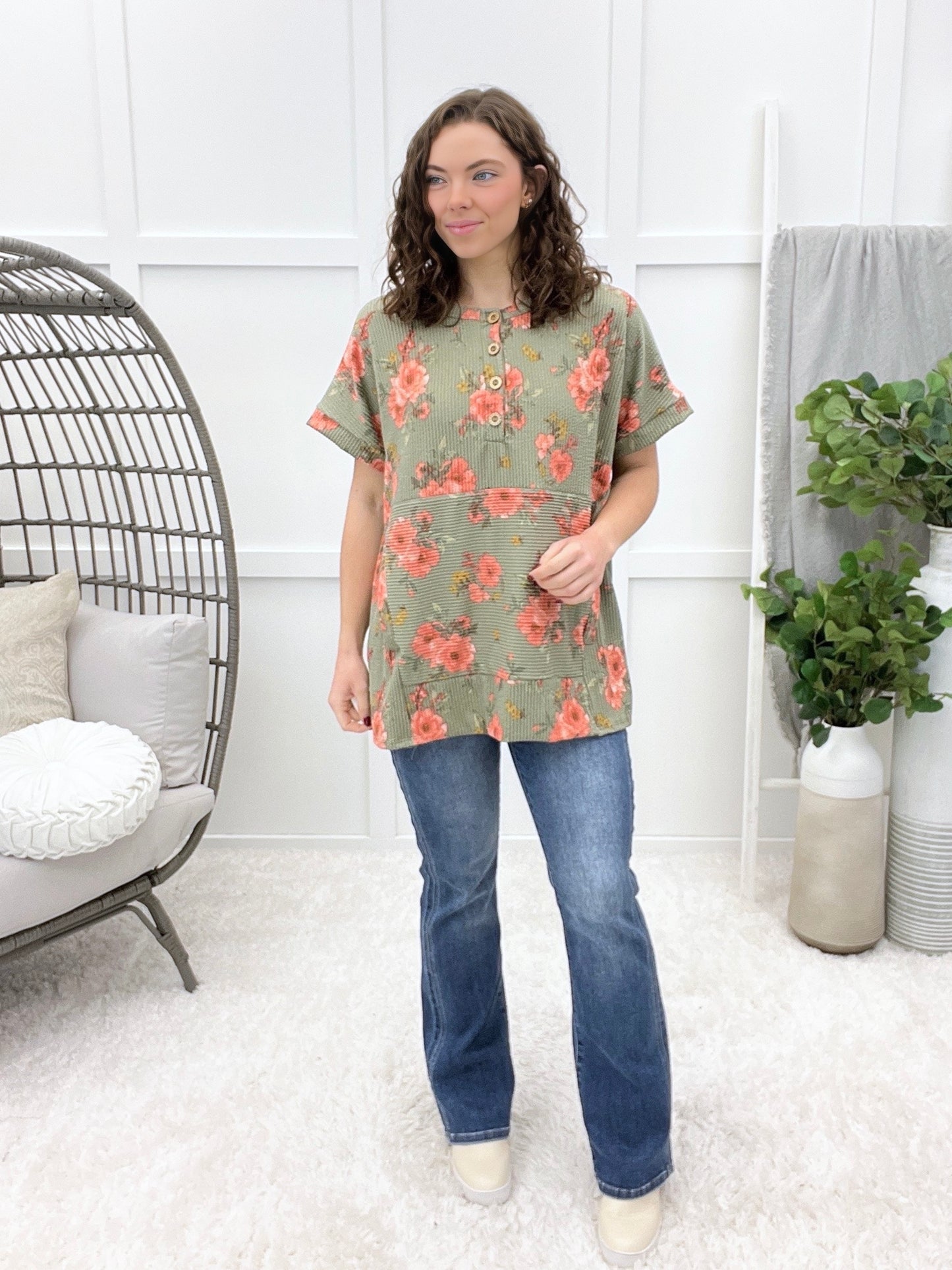 Sweet Pea Go Round Top