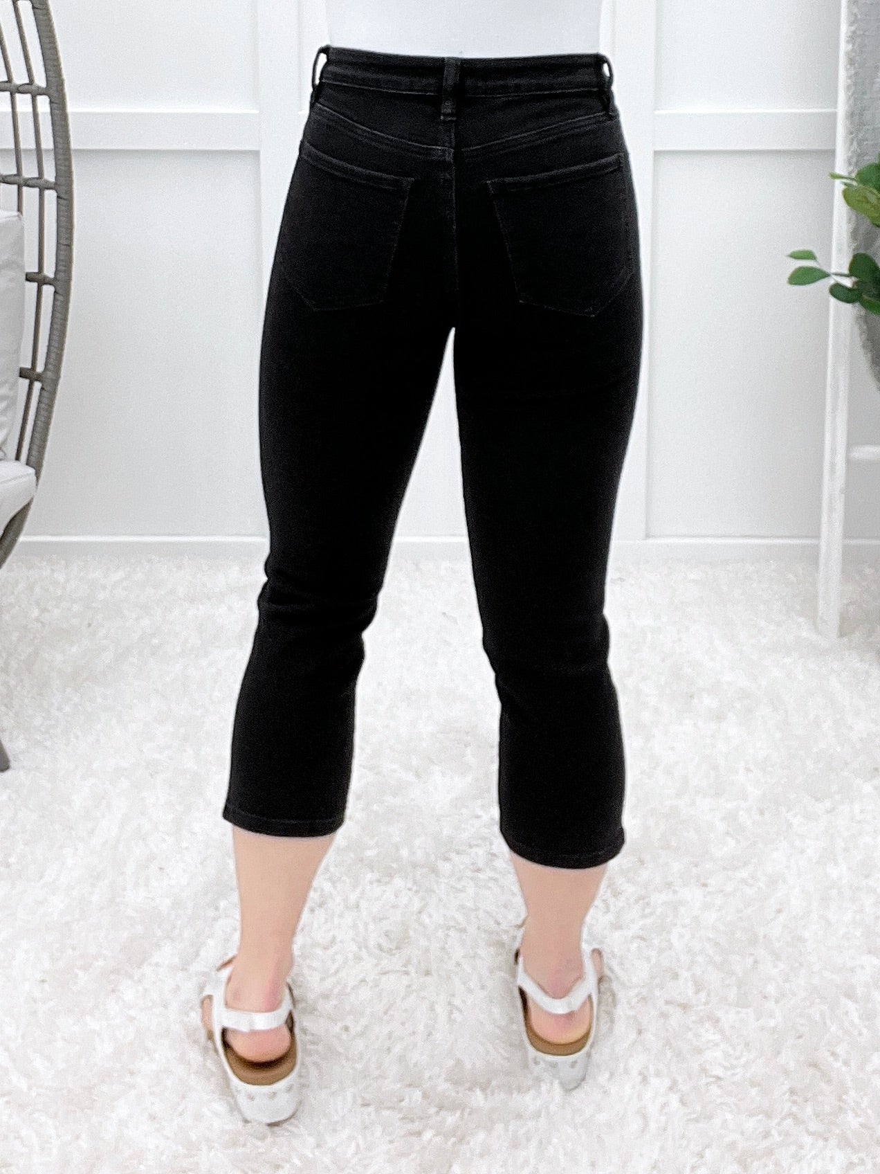 The MPB All-Day Stretch Denim Capri