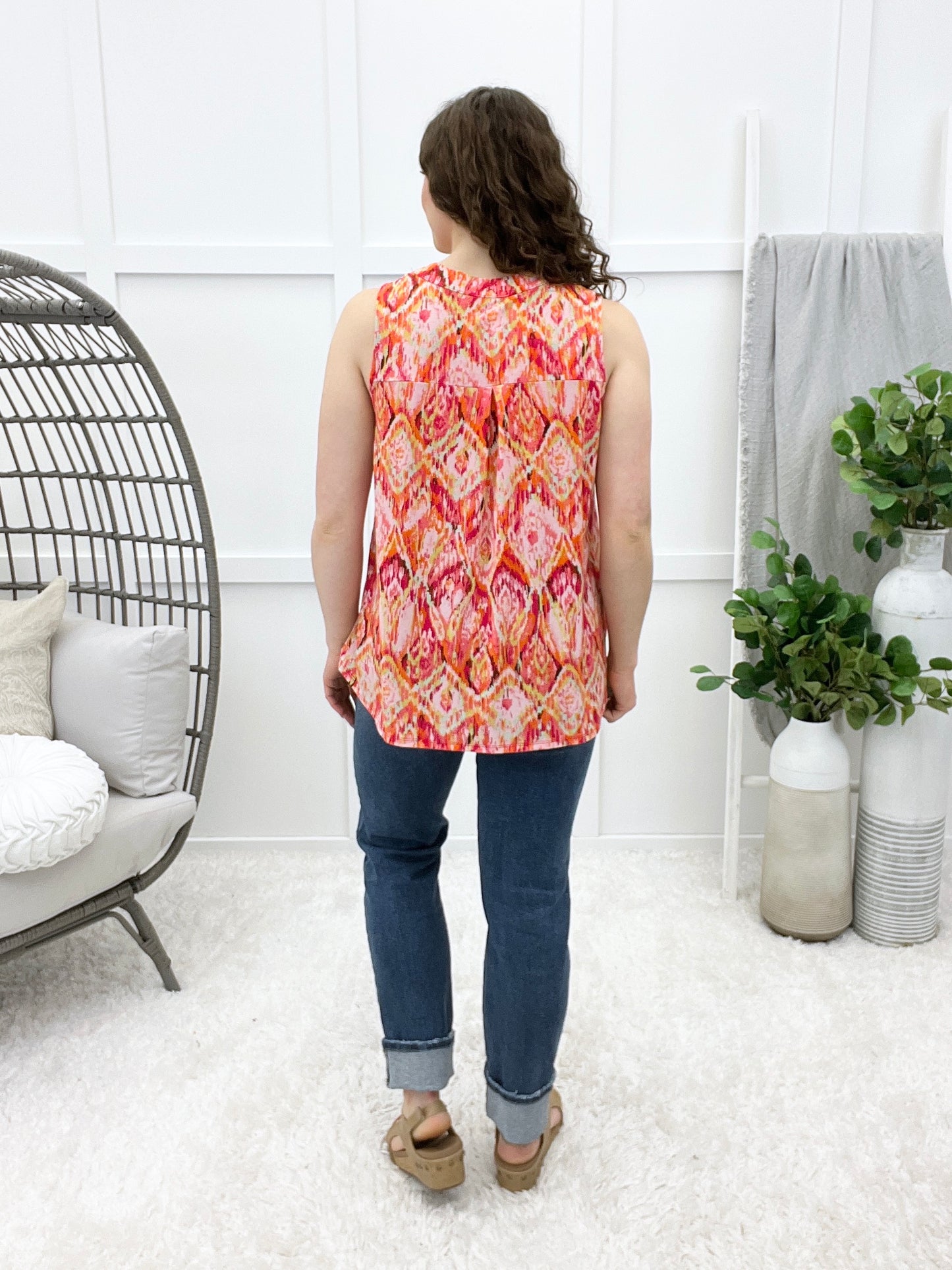 Dear Scarlett Each Move You Make Lizzy Tank Top