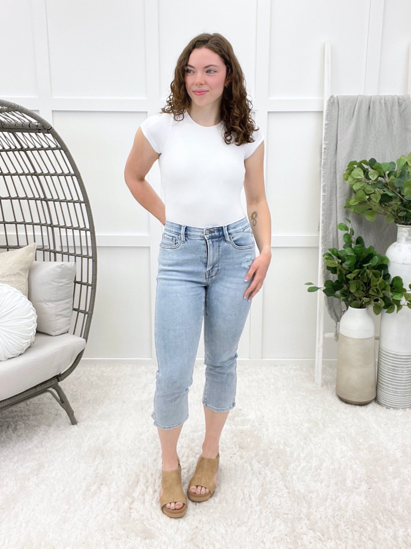 The Anna From Saige High Rise Denim Capri