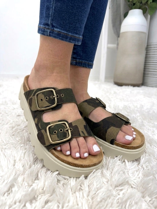 Corkys Rumor Has It Sandals - Camo