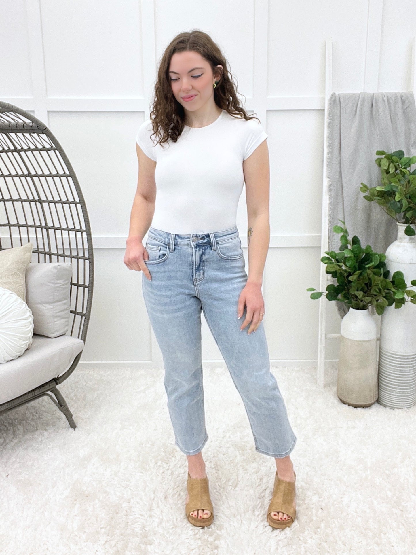 Mary High Rise Crop Straight Light Wash Jeans