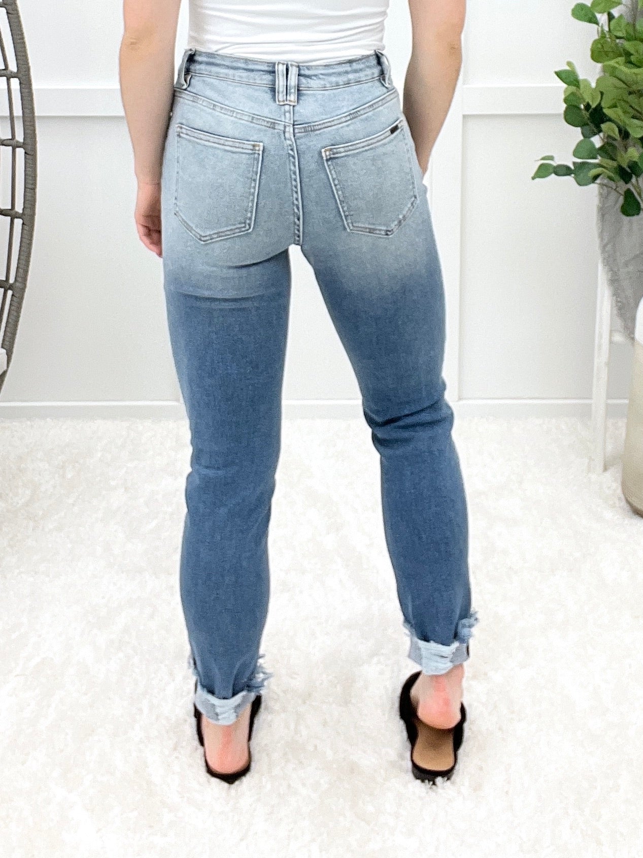 Lori Mid Rise Cuffed Hem Skinny Jeans