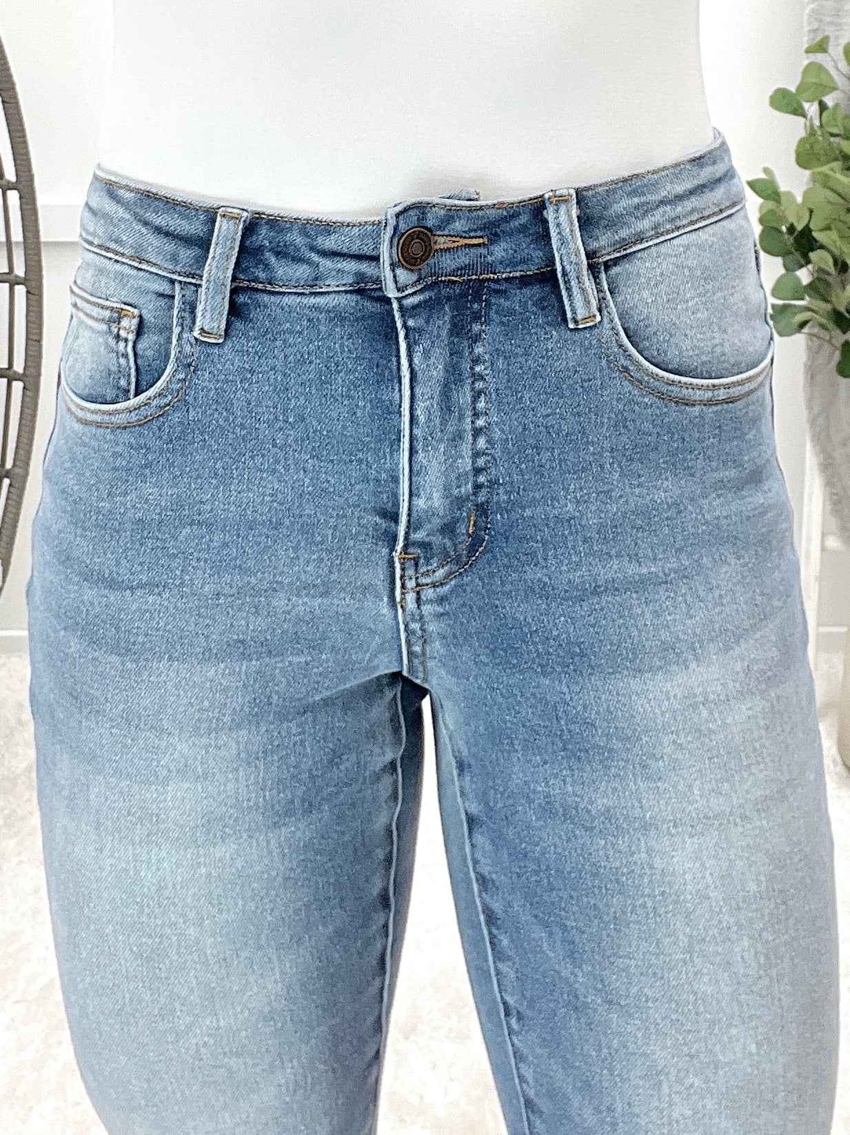 Lori Mid Rise Cuffed Hem Skinny Jeans