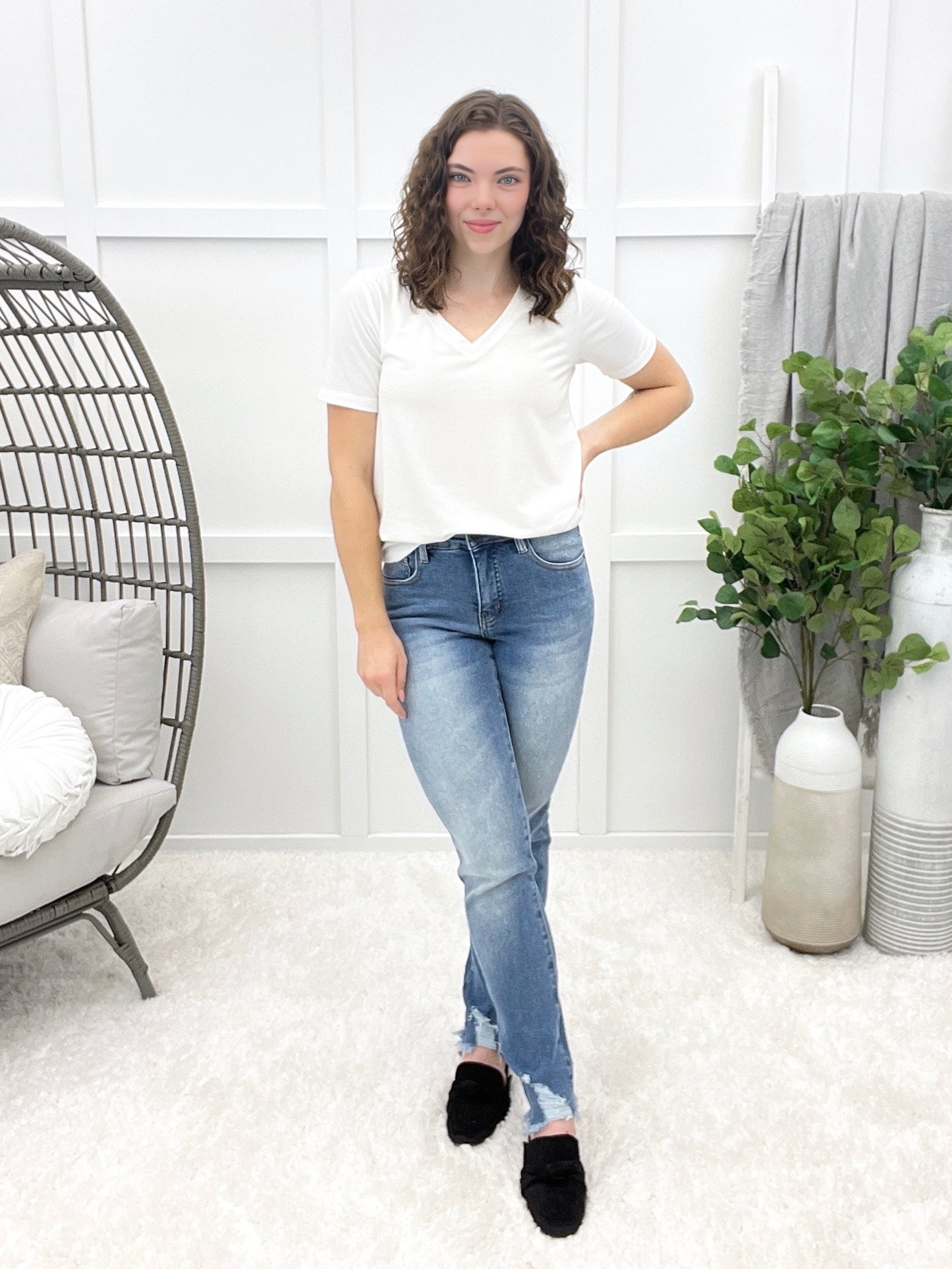 Lori Mid Rise Cuffed Hem Skinny Jeans