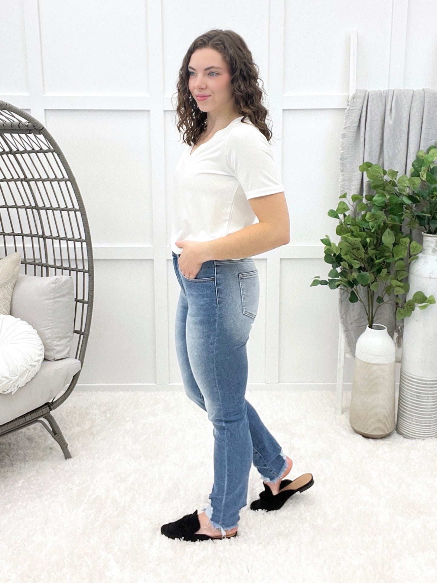 Lori Mid Rise Cuffed Hem Skinny Jeans