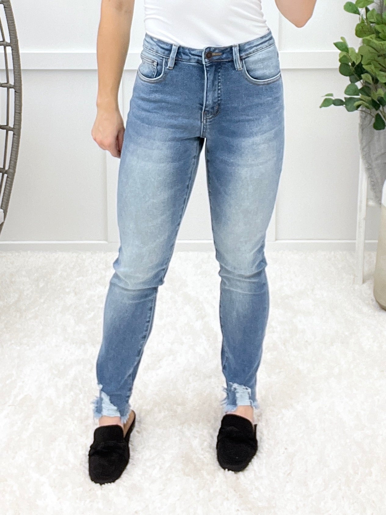 Lori Mid Rise Cuffed Hem Skinny Jeans