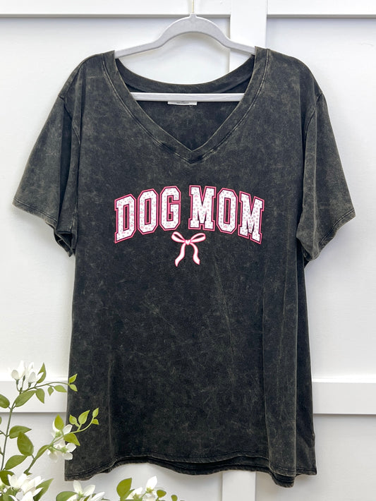 Dog Mom w/ Bow Mineral Washed V-Neck Graphic Tee