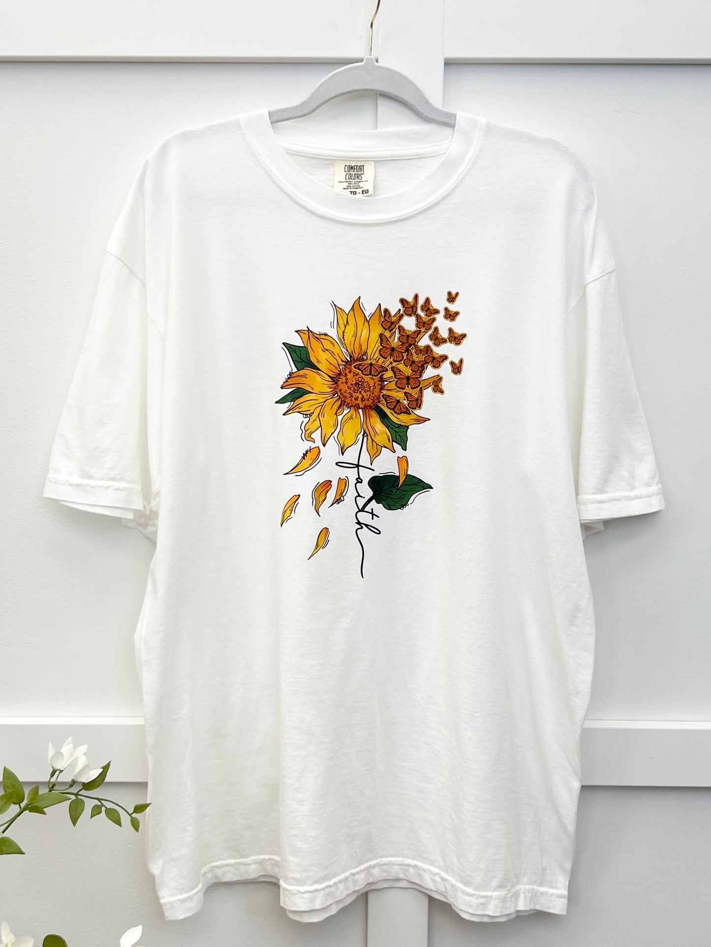 FAITH Sunflower Graphic Tee