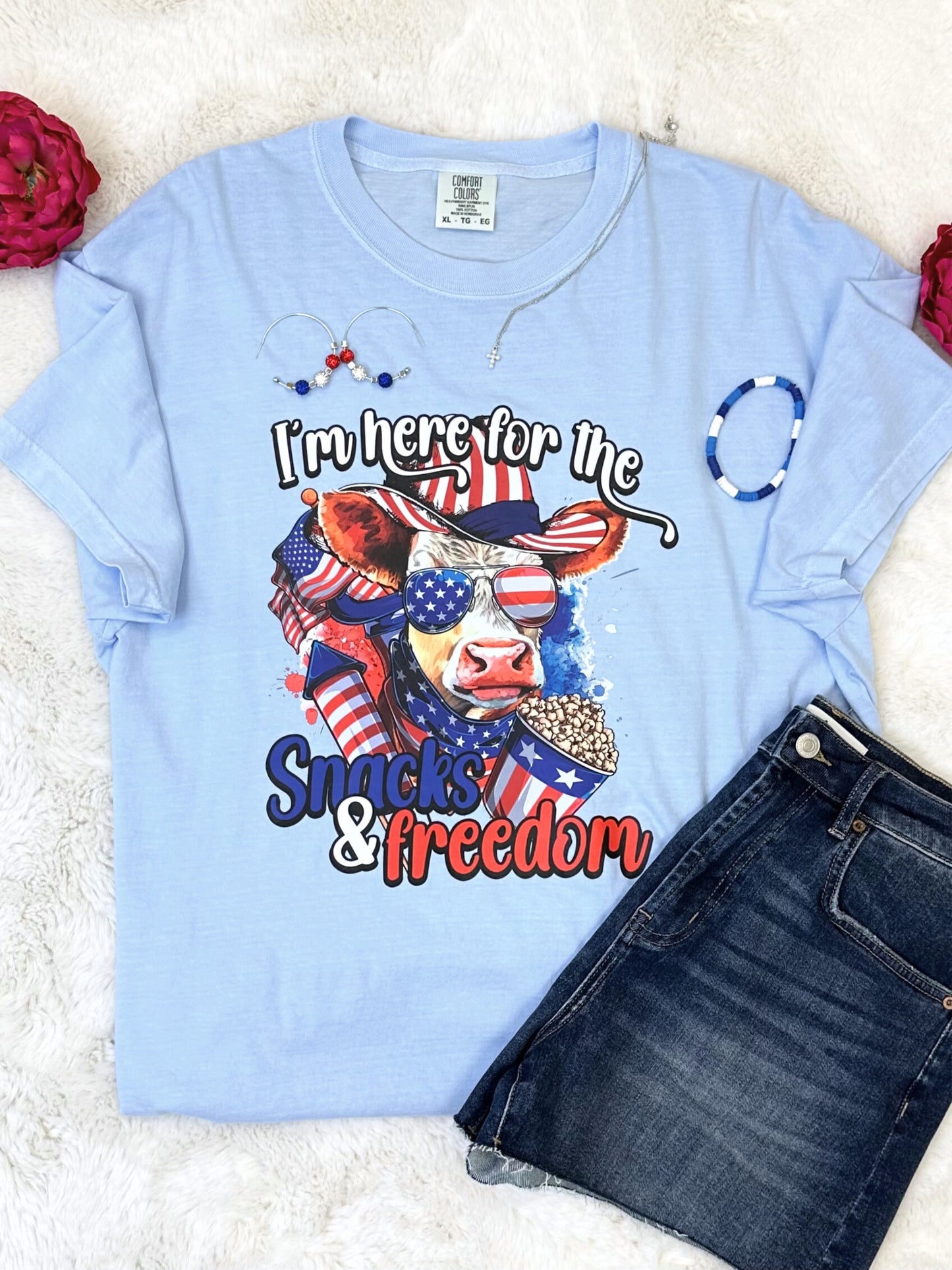 I'm Here For The Snacks And Freedom Graphic Tee