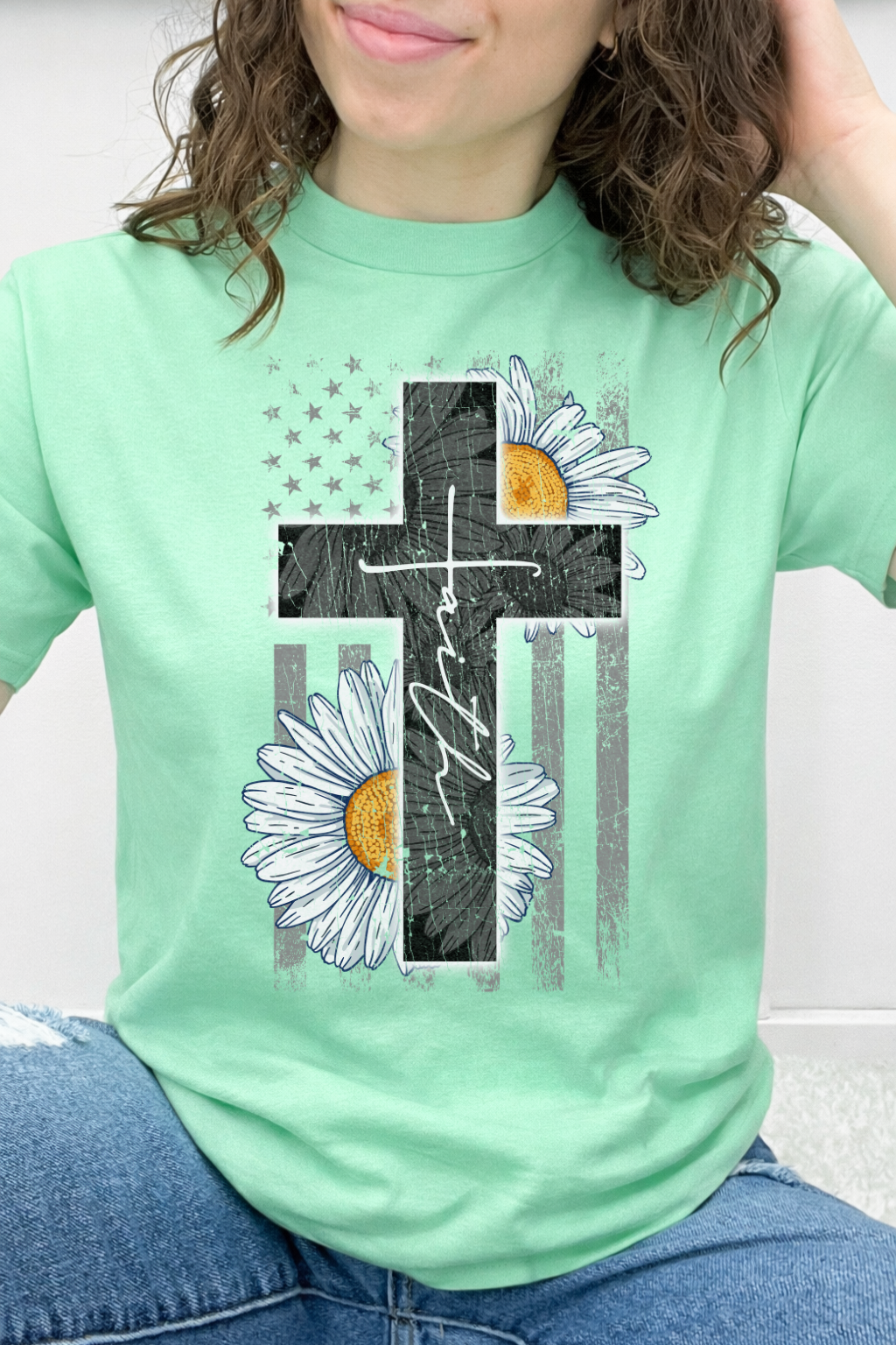 Faith Cross With Daisies Graphic Collection